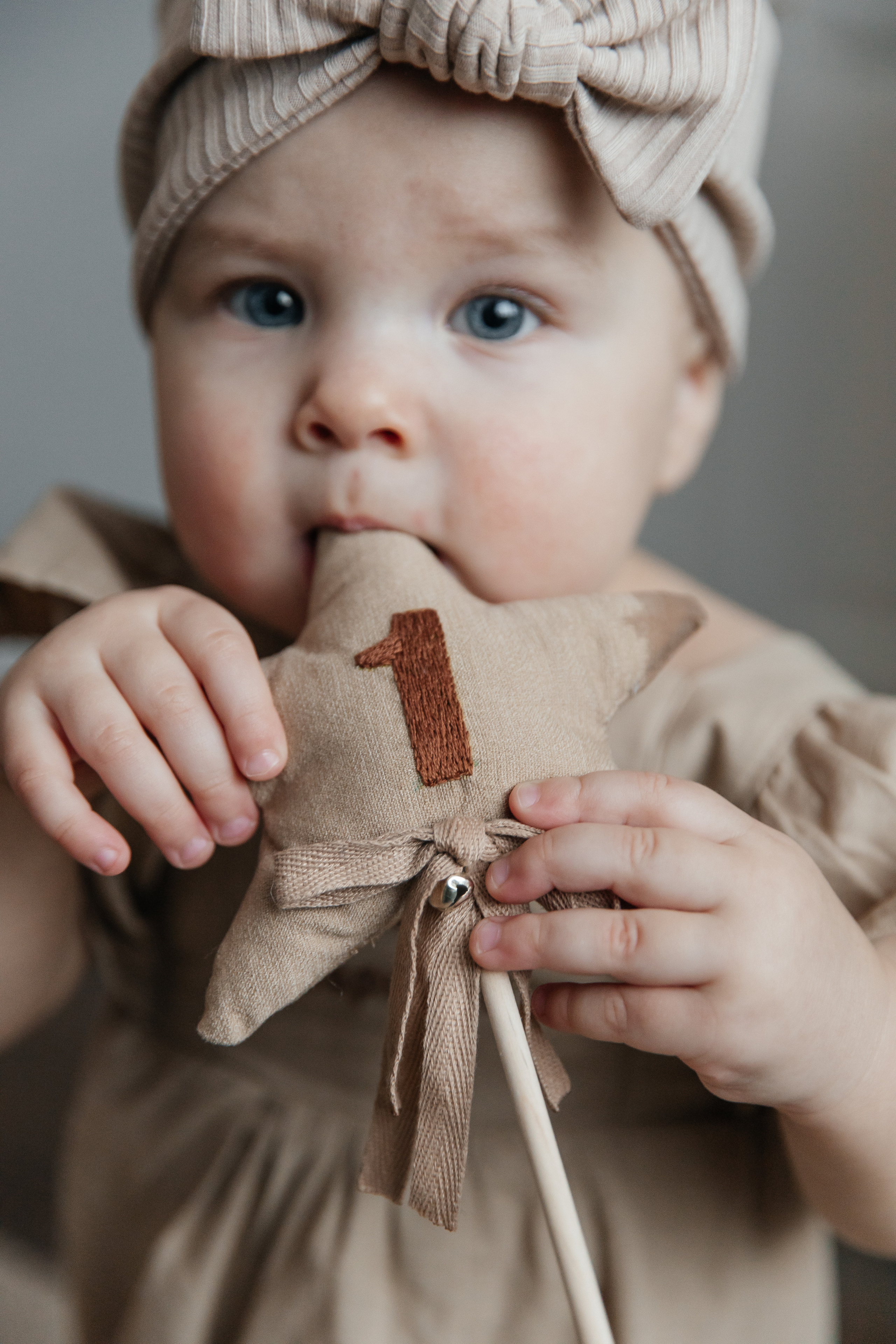 Первый день рождения Дариши. Семейный фотограф Москва