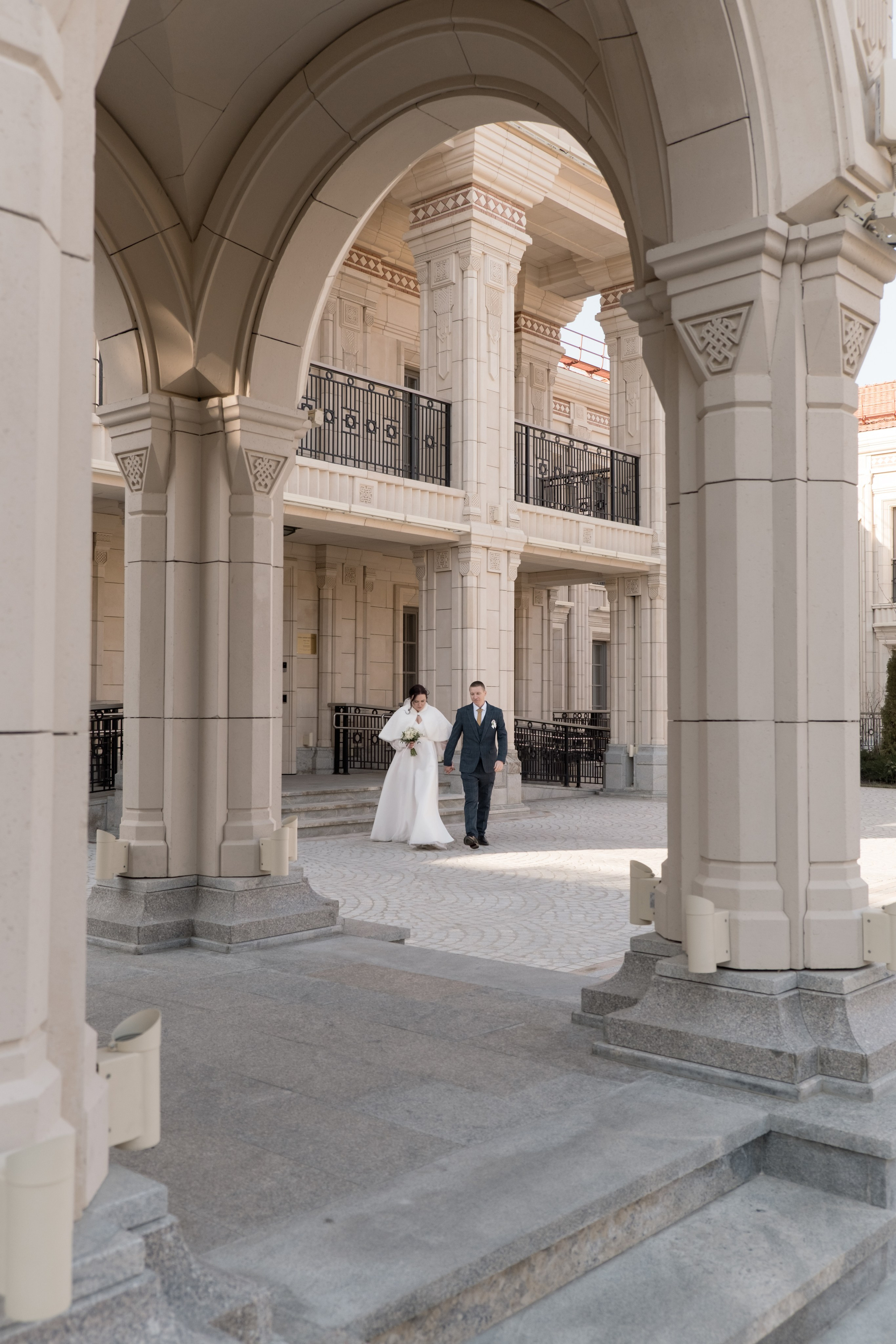 Гостиница Севастополь. Свадебная фотосессия Новый Херсонес. Профессиональная фотосъемка в Крыму. Натуральные эмоции и живые кадры. Забронируйте дату прямо сейчас!