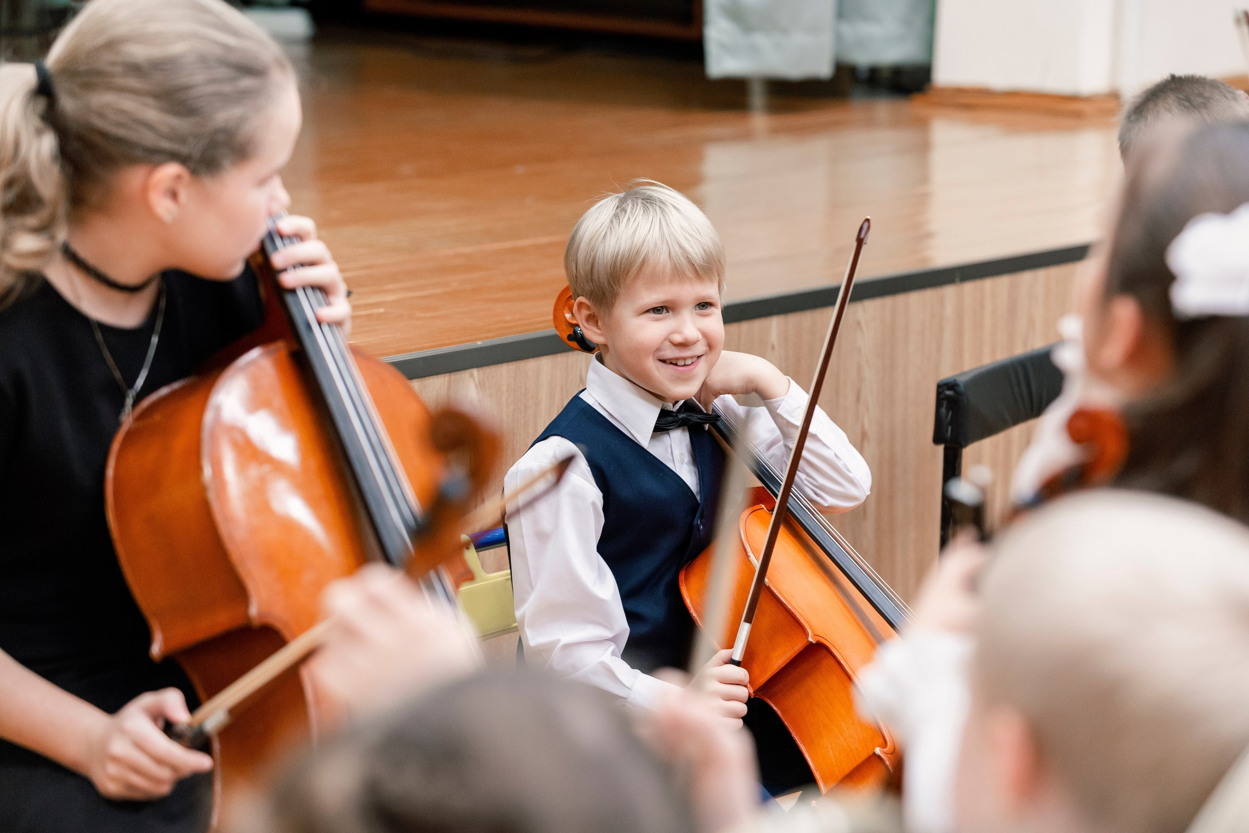 Музыкальный концерт струнных инструментов. Репортажный фотограф в Москве