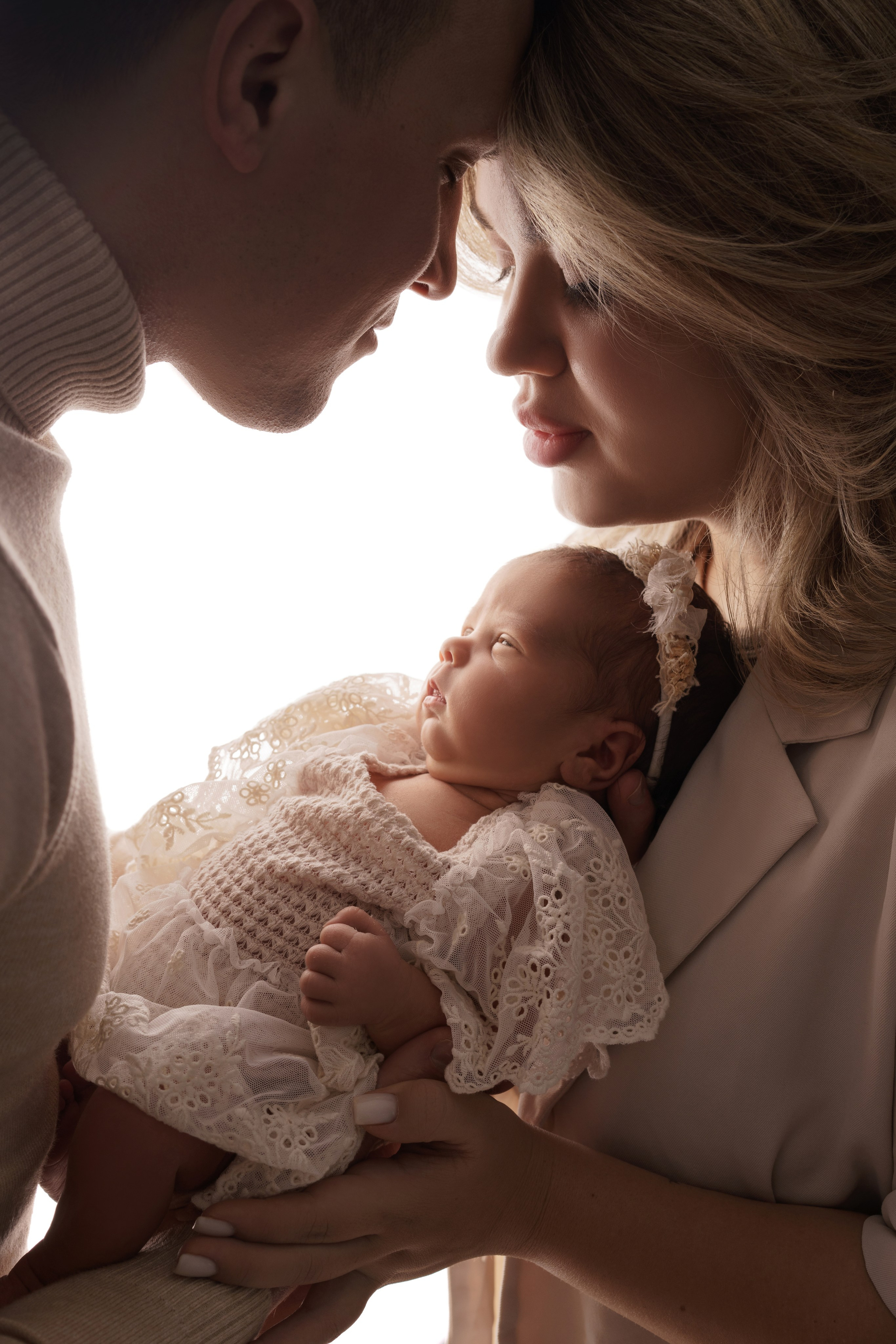 Семейные фотосессии с новорожденными | Трогательные кадры малышей и их близких в Москве и МО. Фотосессия новорожденных в Москве и Московской области | Профессиональный фотограф newborn — Татьяна Иванова