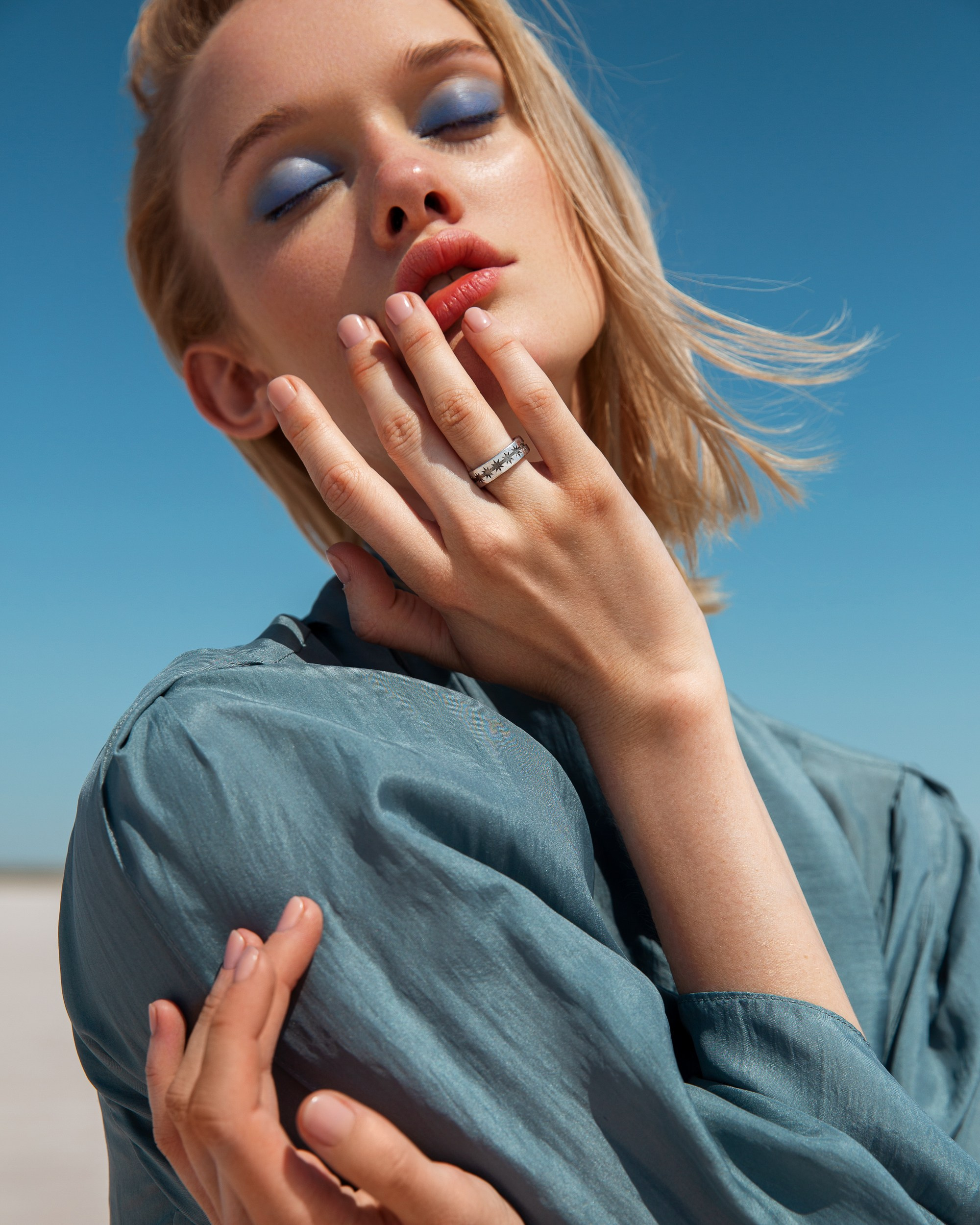 Campaign for MADE IN COSMOS. Photographer Anna Arzamastseva