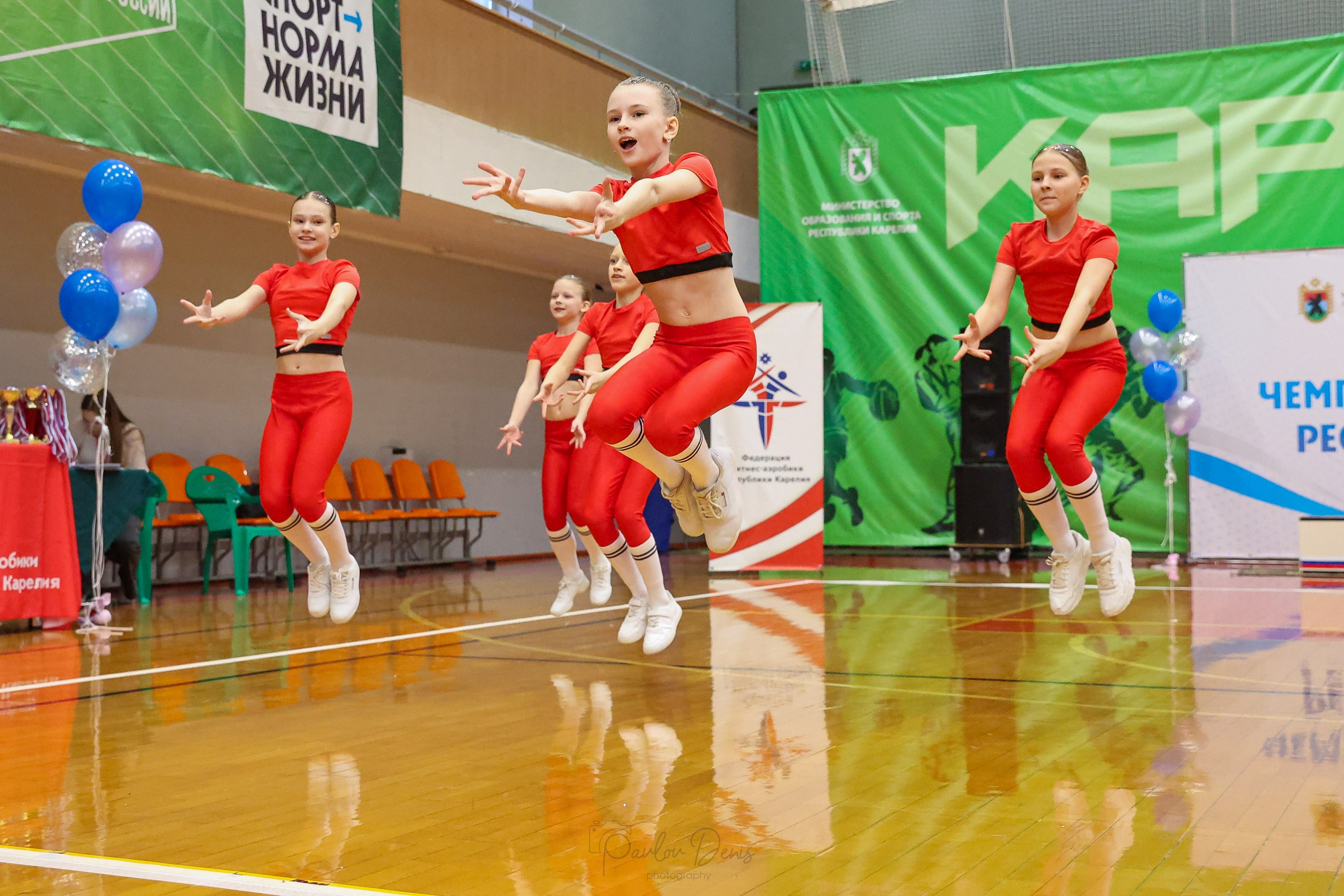 Аэробика и танцы. Спортивный репортаж