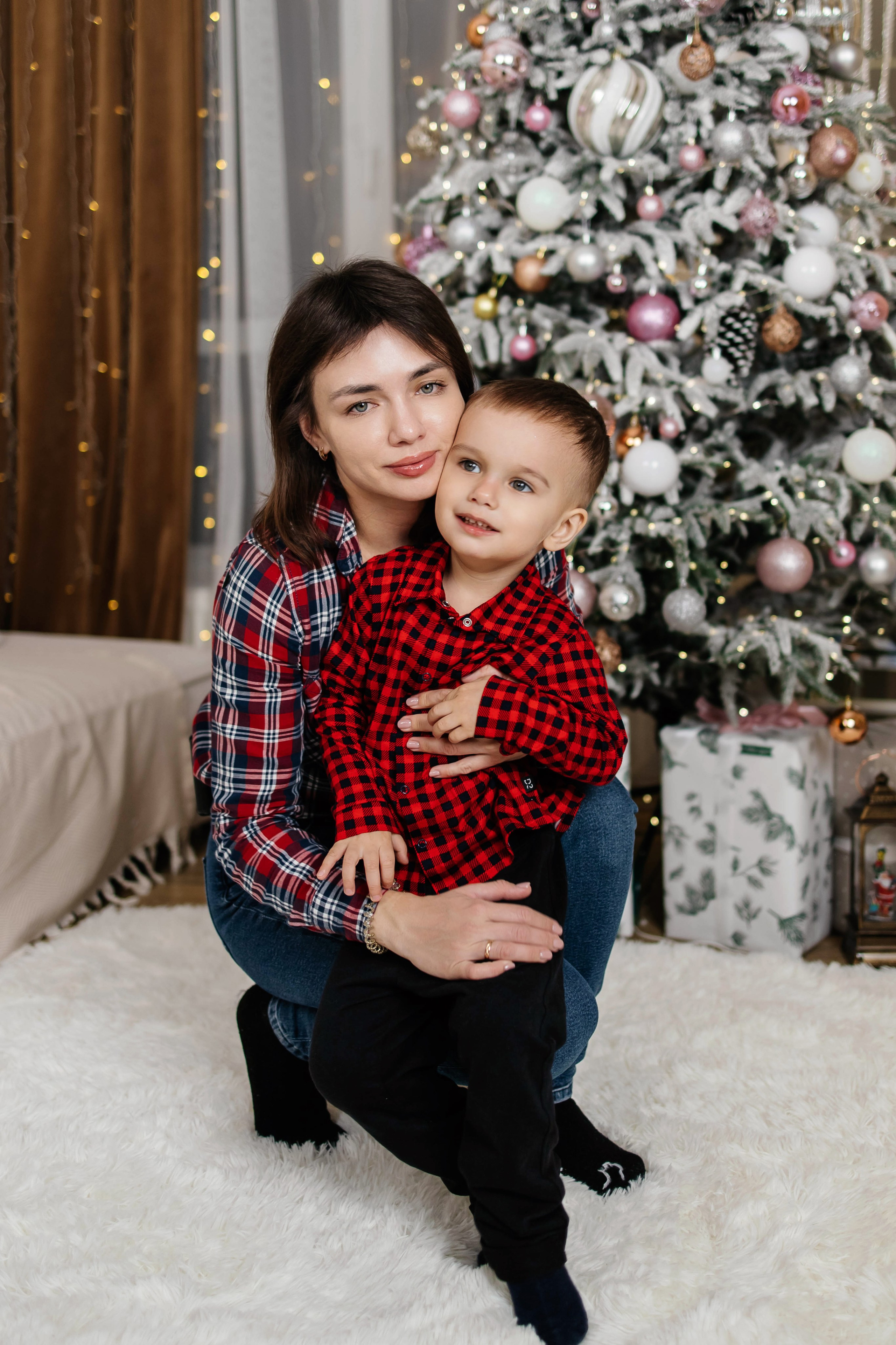 Семейная фотосессия Анастасия НГ 2026. Женский фотограф в Оренбурге Ирина Заводчикова