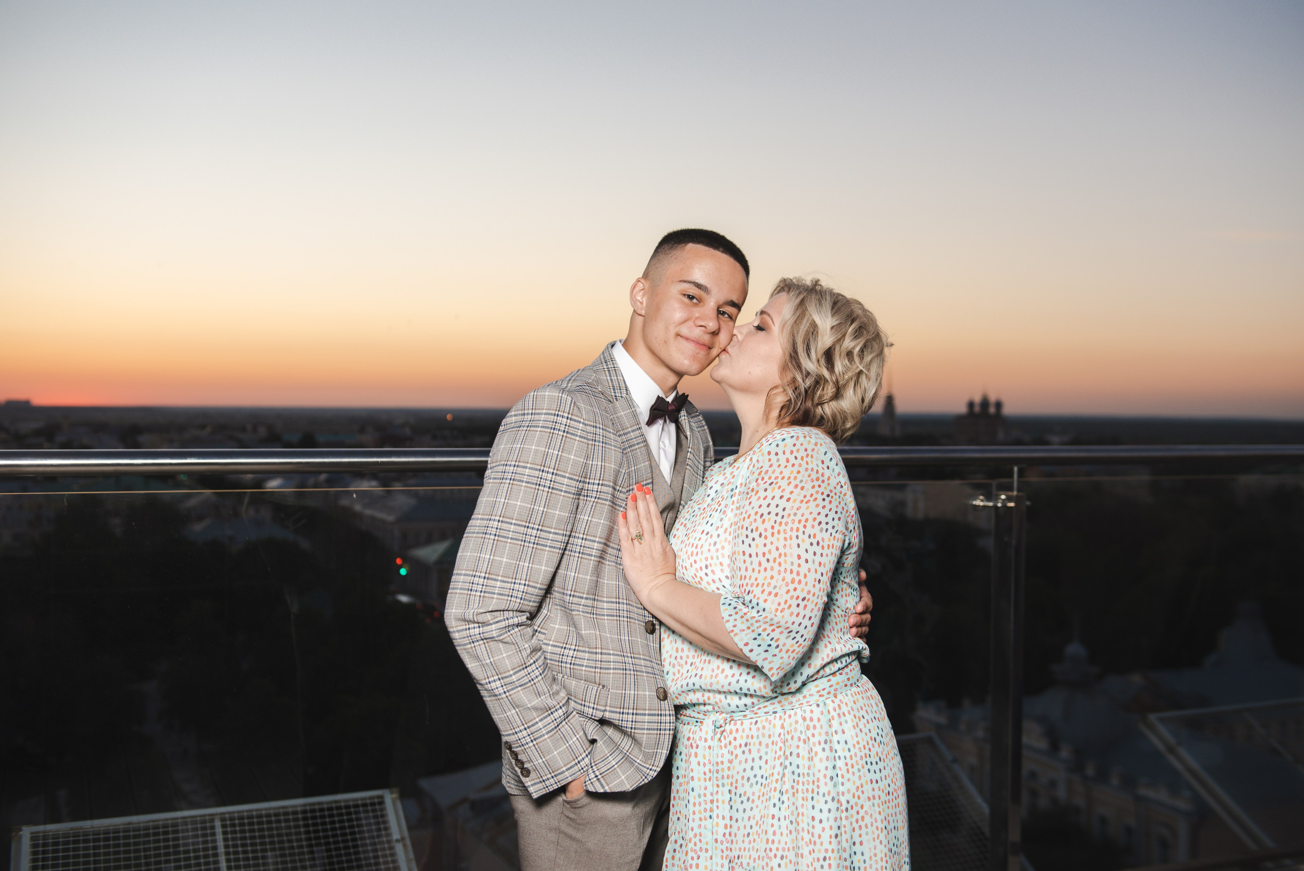 Выпускные школ. Свадебный и репортажный фотограф