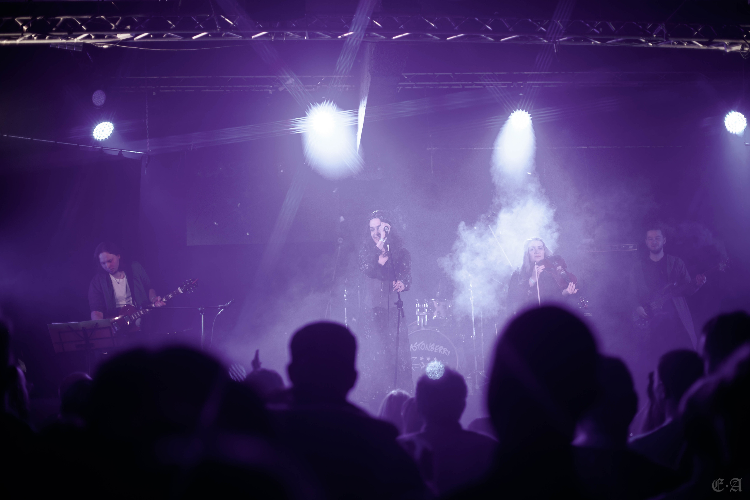 Сны Саламандры на фестивале «Йоль». Фотограф Ellairen