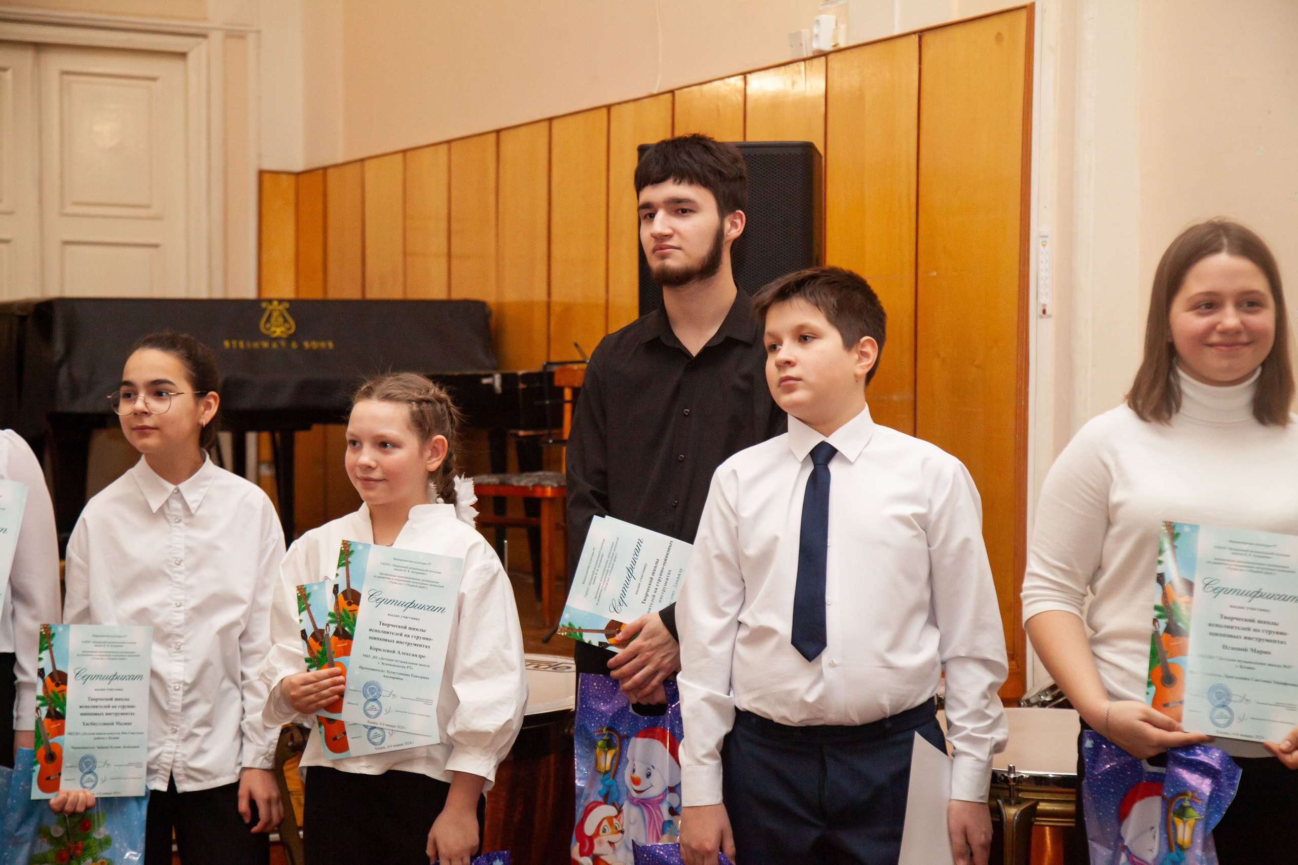 Творческая школа исполнителей на щипковых инструментах. 06.01.24. Профессиональное фото в Казани: от идеи до результата. Фотограф Яна Мур