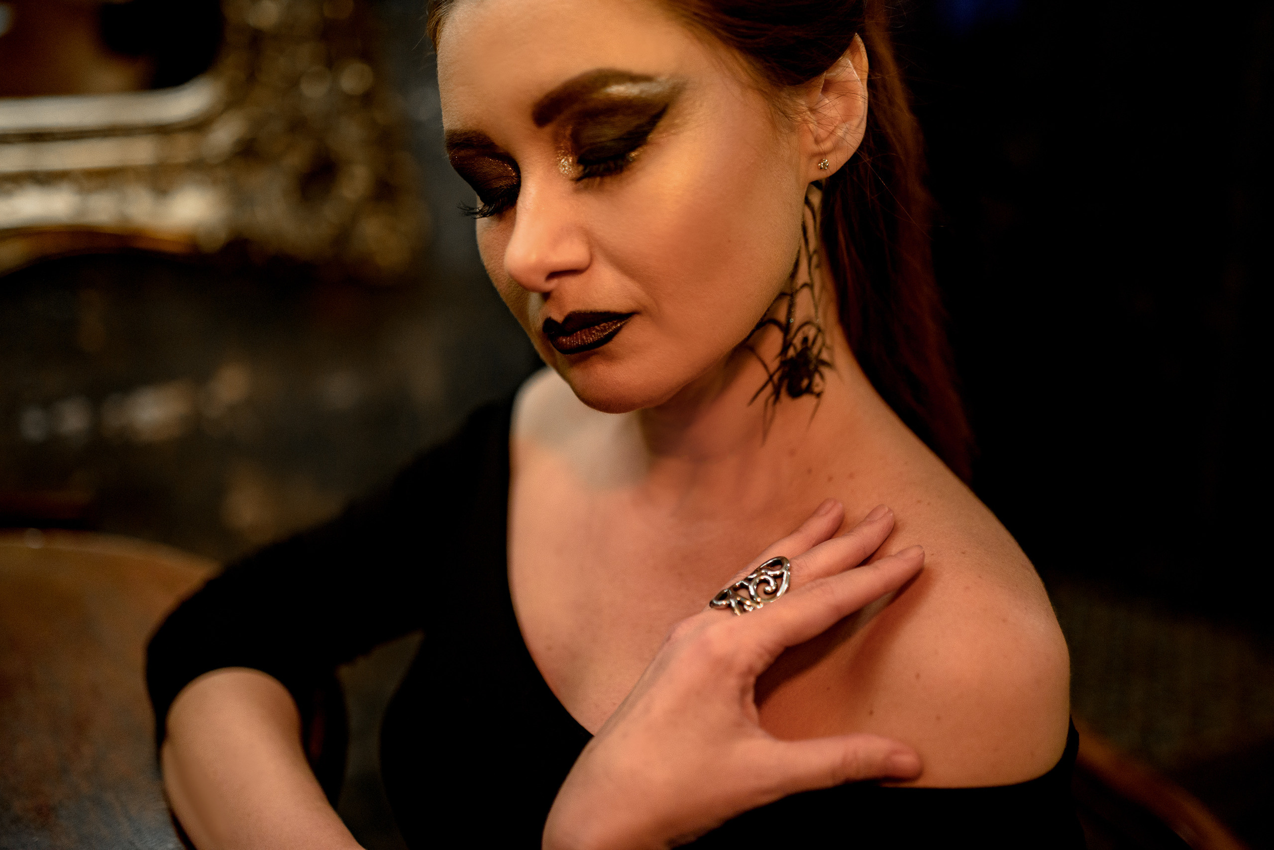 Илона. Съёмка в стиле Хэллоуин в Black swan pub. Semerlina.ru