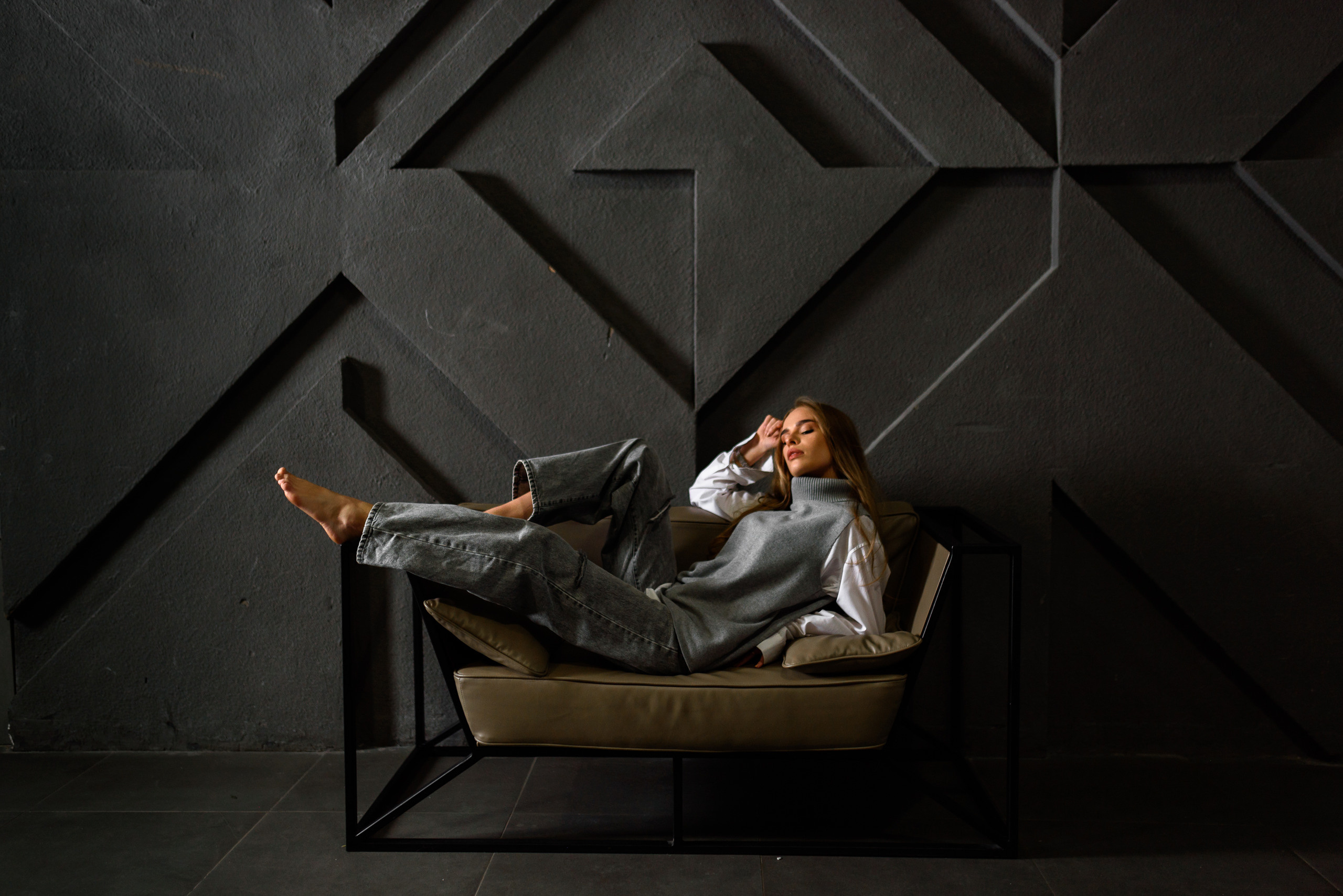 Алина. Фотосессия в студии Cross-studio, зал Графит. Semerlina.ru