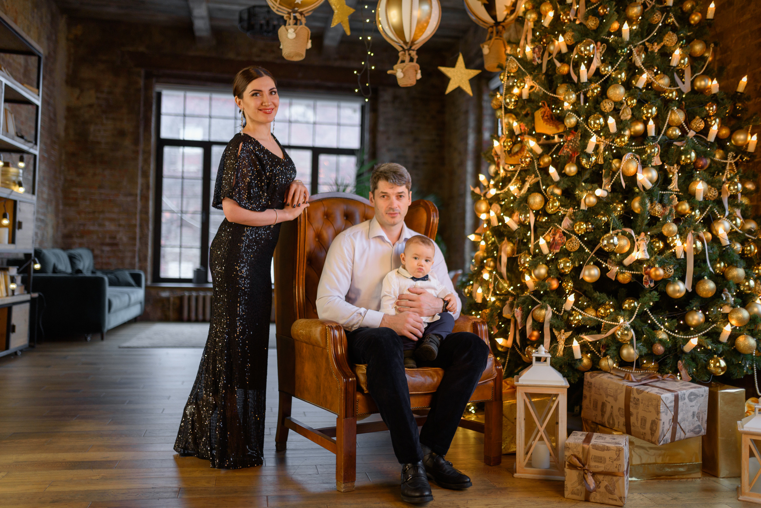Новогодняя семейная фотосессия в фотостудии Lampa, зал Вольфрам. Semerlina.ru