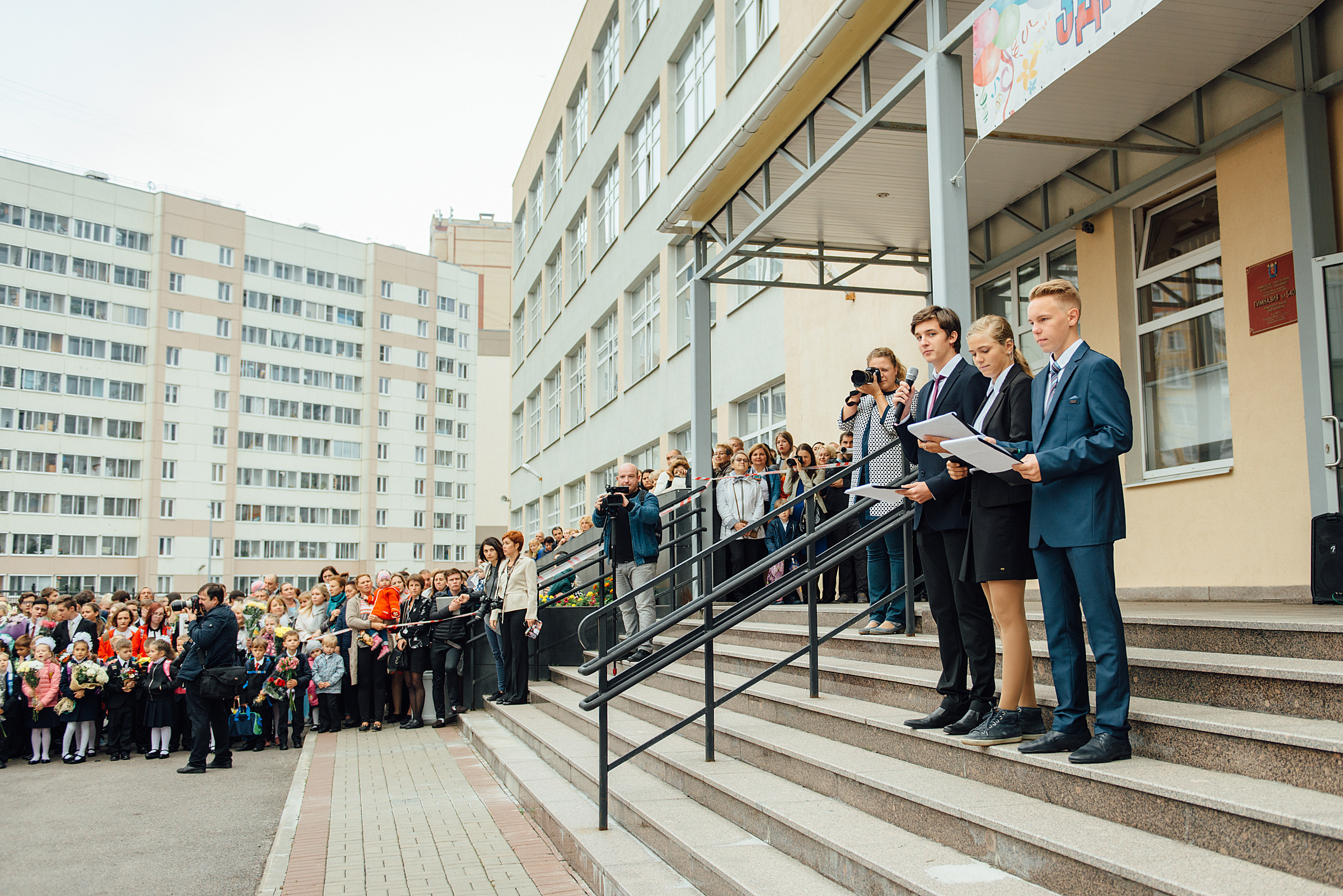 Фотограф на 1-е сентября, фотосъёмка 1-го сентября. Свадебный фотограф в Санкт-Петербурге Венера Ахметова