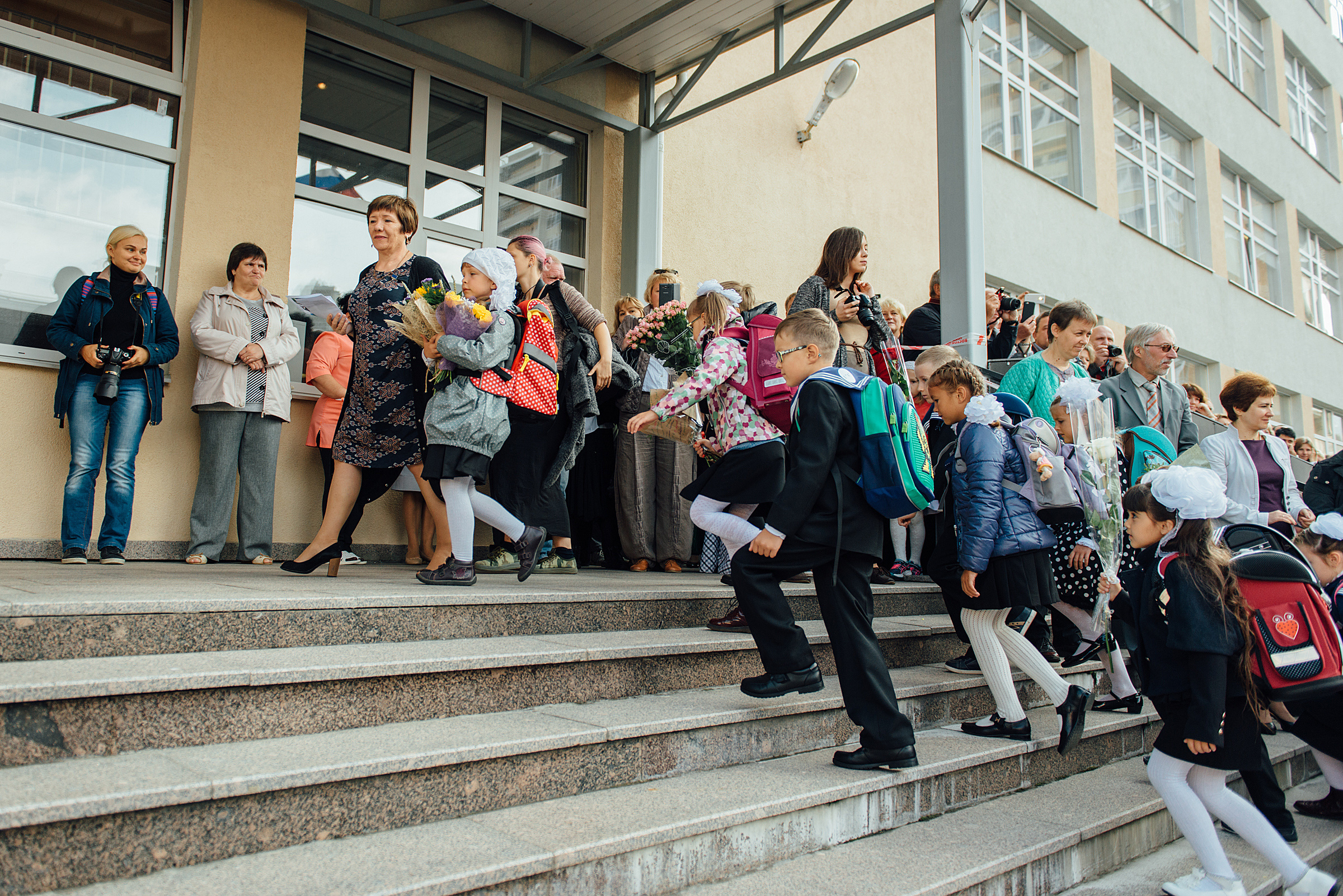 Фотограф на 1-е сентября, фотосъёмка 1-го сентября. Свадебный фотограф в Санкт-Петербурге Венера Ахметова