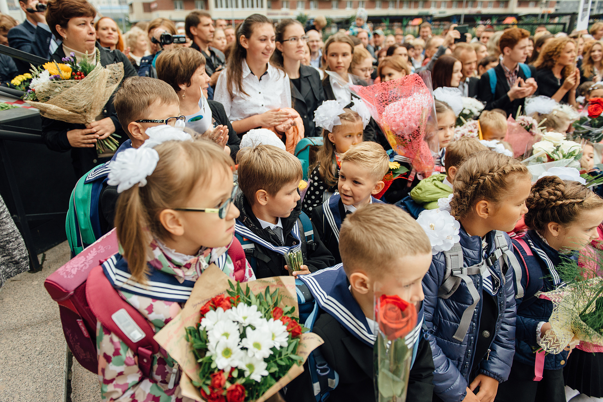 Фотограф на 1-е сентября, фотосъёмка 1-го сентября. Свадебный фотограф в Санкт-Петербурге Венера Ахметова