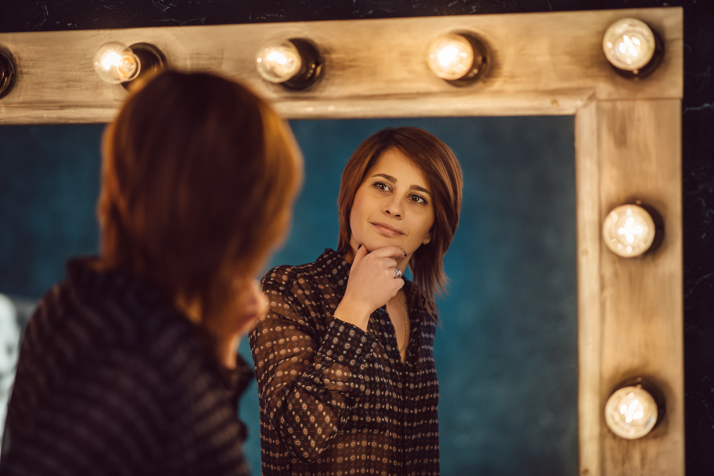 Индивидуальная фотосессия для девушек в студии и на улице. Свадебный фотограф в Санкт-Петербурге Венера Ахметова