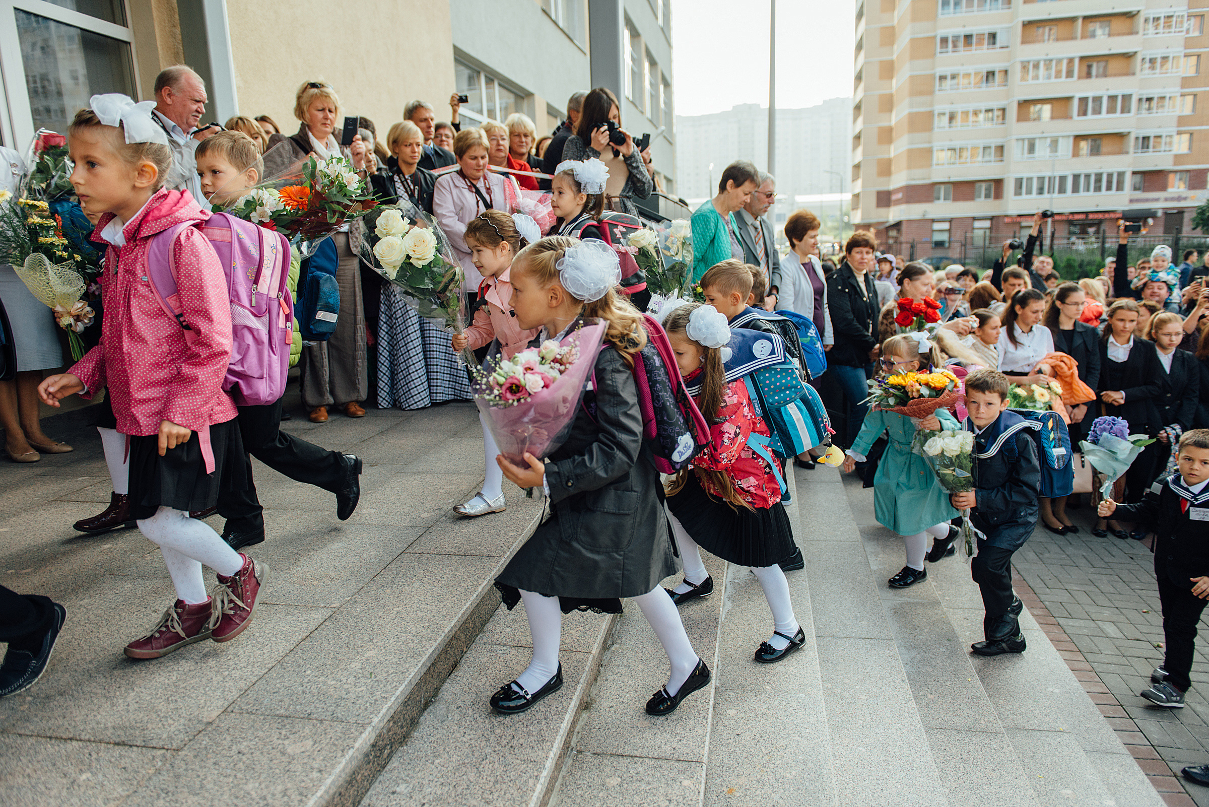 Фотограф на 1-е сентября, фотосъёмка 1-го сентября. Свадебный фотограф в Санкт-Петербурге Венера Ахметова