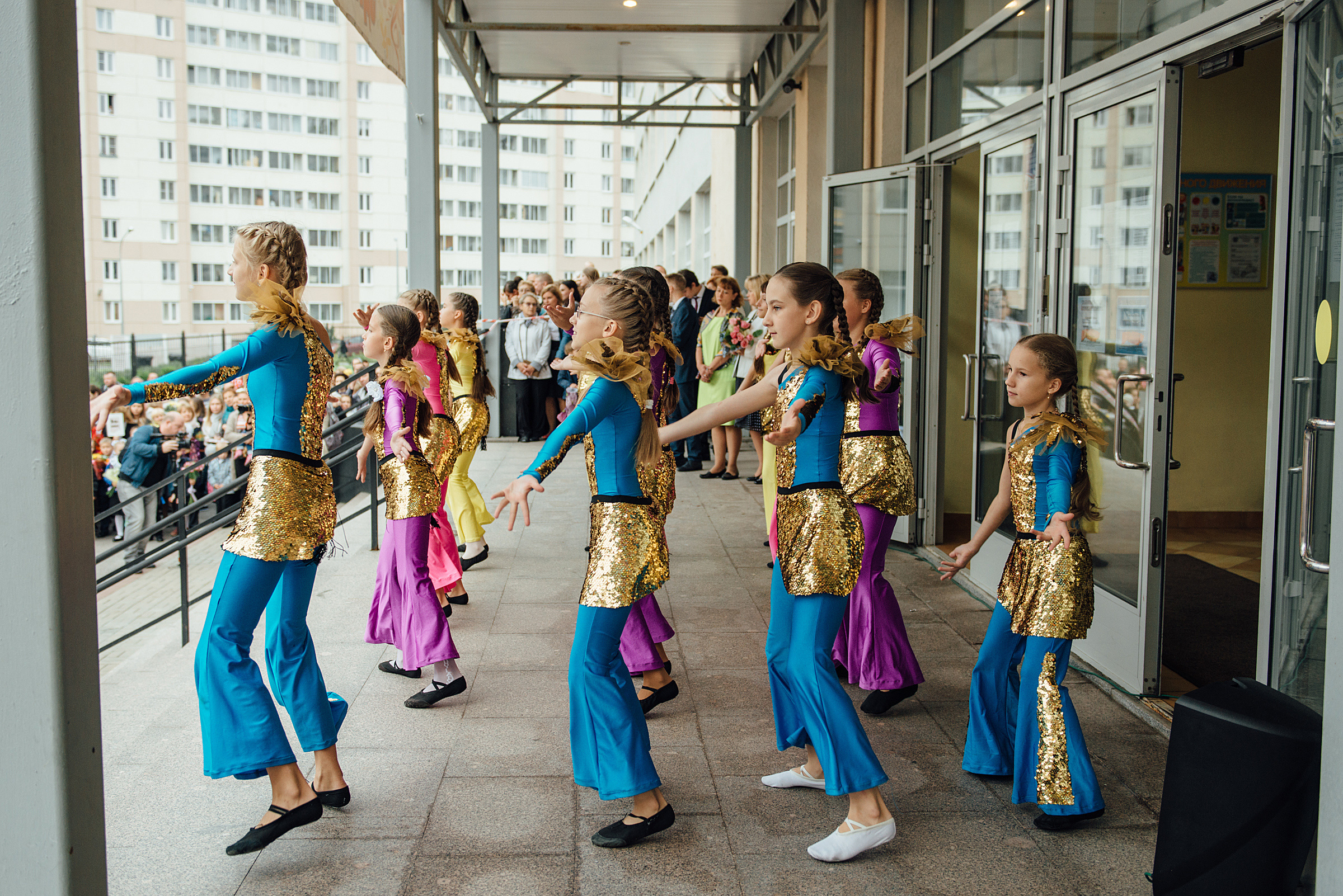 Фотограф на 1-е сентября, фотосъёмка 1-го сентября. Свадебный фотограф в Санкт-Петербурге Венера Ахметова