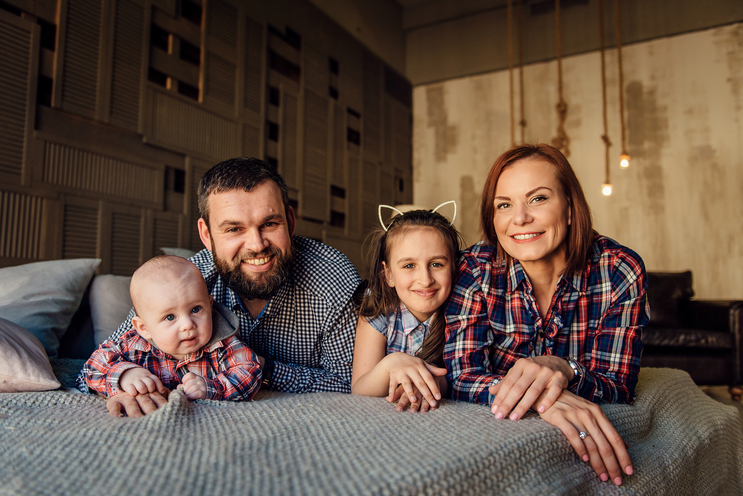 Семейная фотосессия в студии Pavilion. Свадебный фотограф в Санкт-Петербурге Венера Ахметова