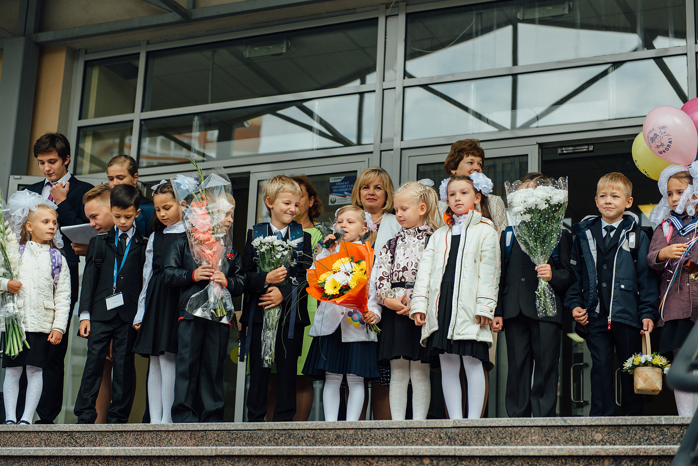 Фотограф на 1-е сентября, фотосъёмка 1-го сентября. Свадебный фотограф в Санкт-Петербурге Венера Ахметова