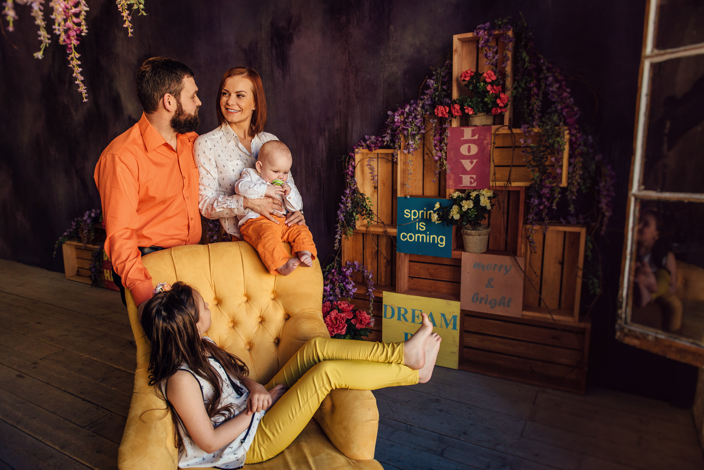 Семейная фотосессия в студии Pavilion. Свадебный фотограф в Санкт-Петербурге Венера Ахметова