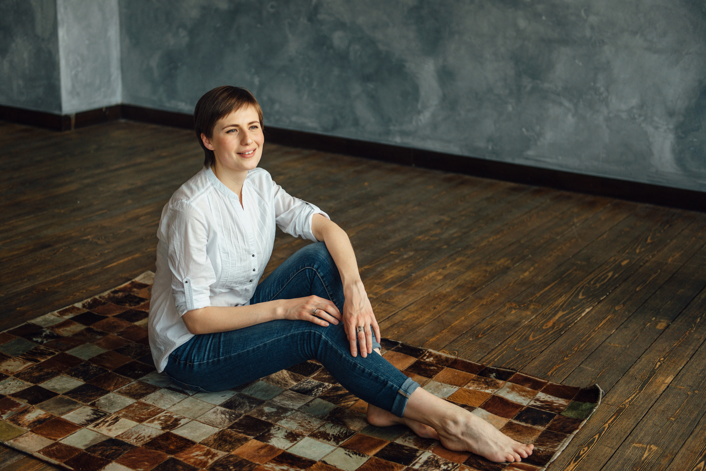 Индивидуальная фотосессия для девушек в студии и на улице. Свадебный фотограф в Санкт-Петербурге Венера Ахметова