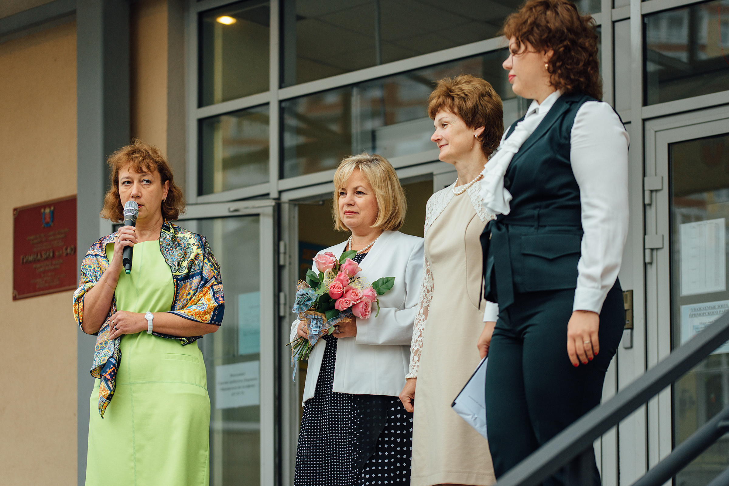 Фотограф на 1-е сентября, фотосъёмка 1-го сентября. Свадебный фотограф в Санкт-Петербурге Венера Ахметова