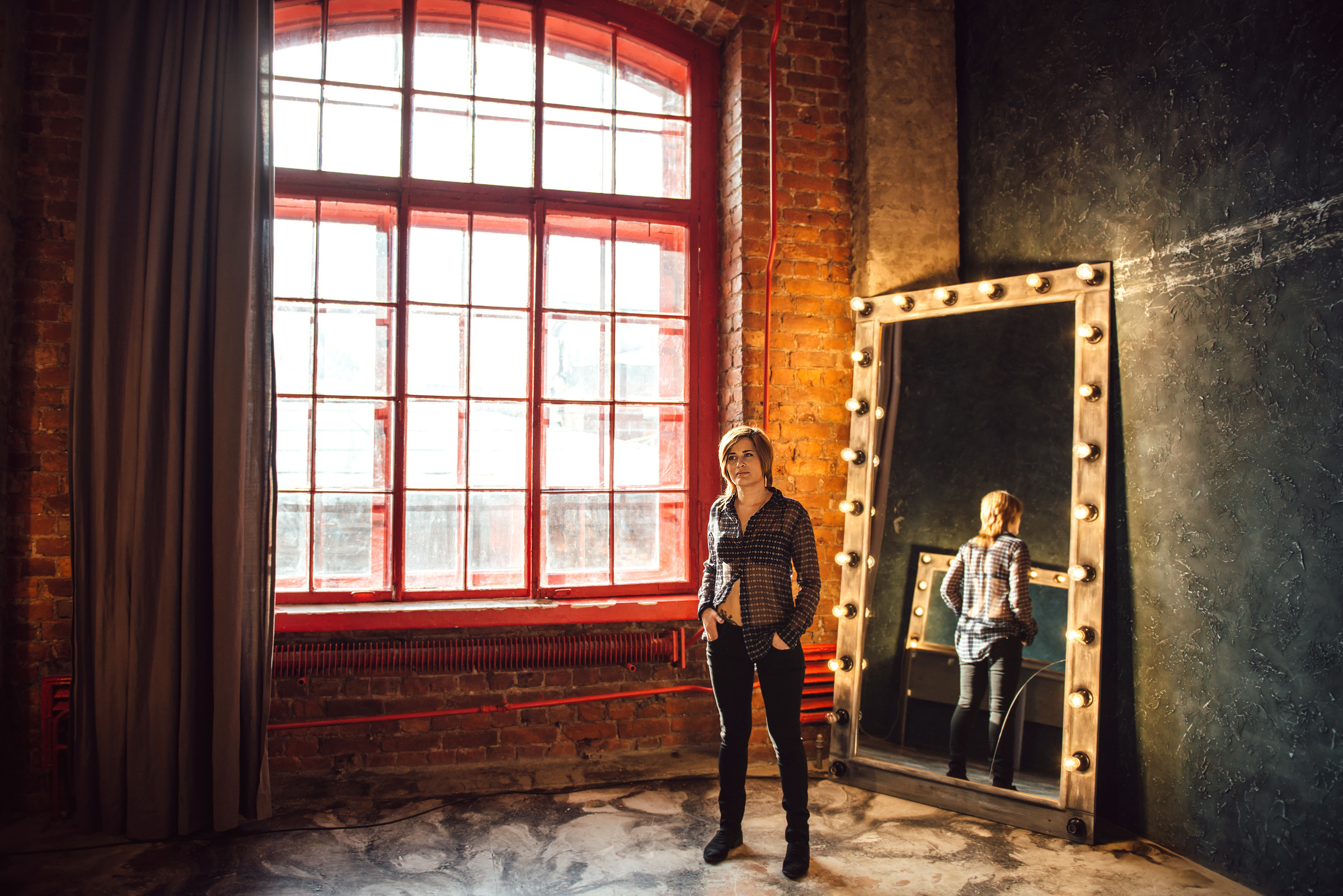 Индивидуальная фотосессия для девушек в студии и на улице. Свадебный фотограф в Санкт-Петербурге Венера Ахметова