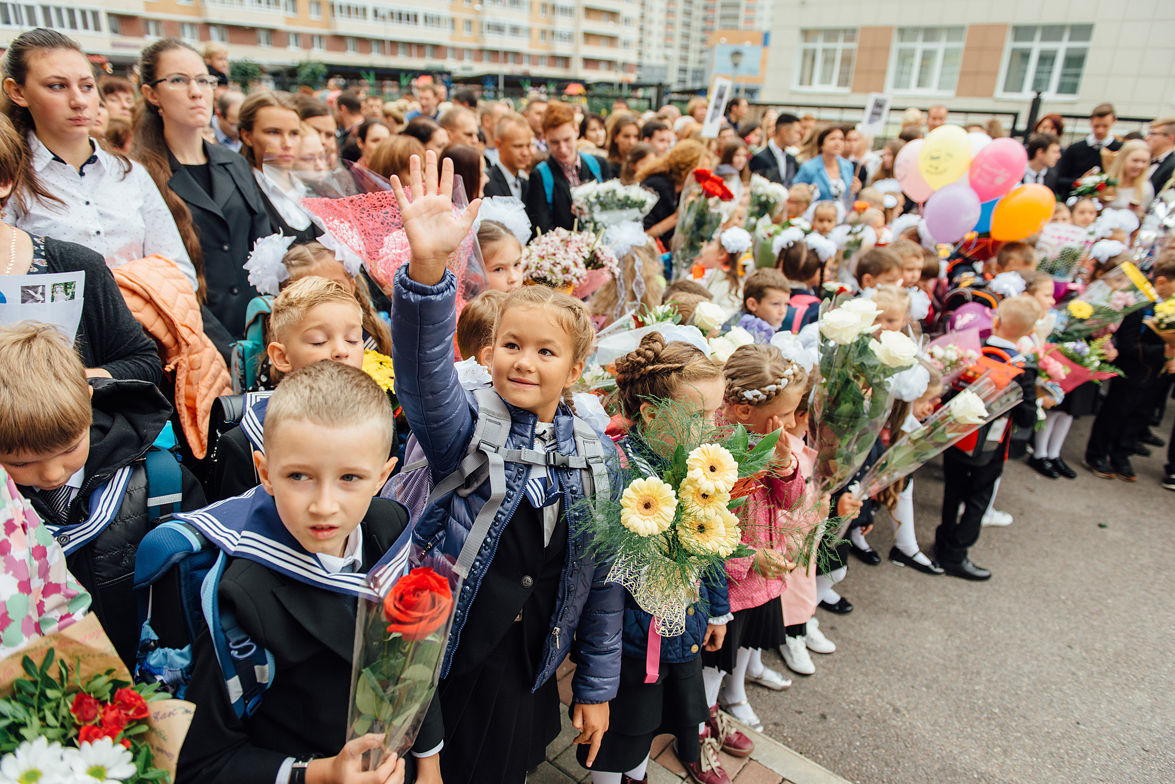 Фотограф на 1-е сентября, фотосъёмка 1-го сентября. Свадебный фотограф в Санкт-Петербурге Венера Ахметова