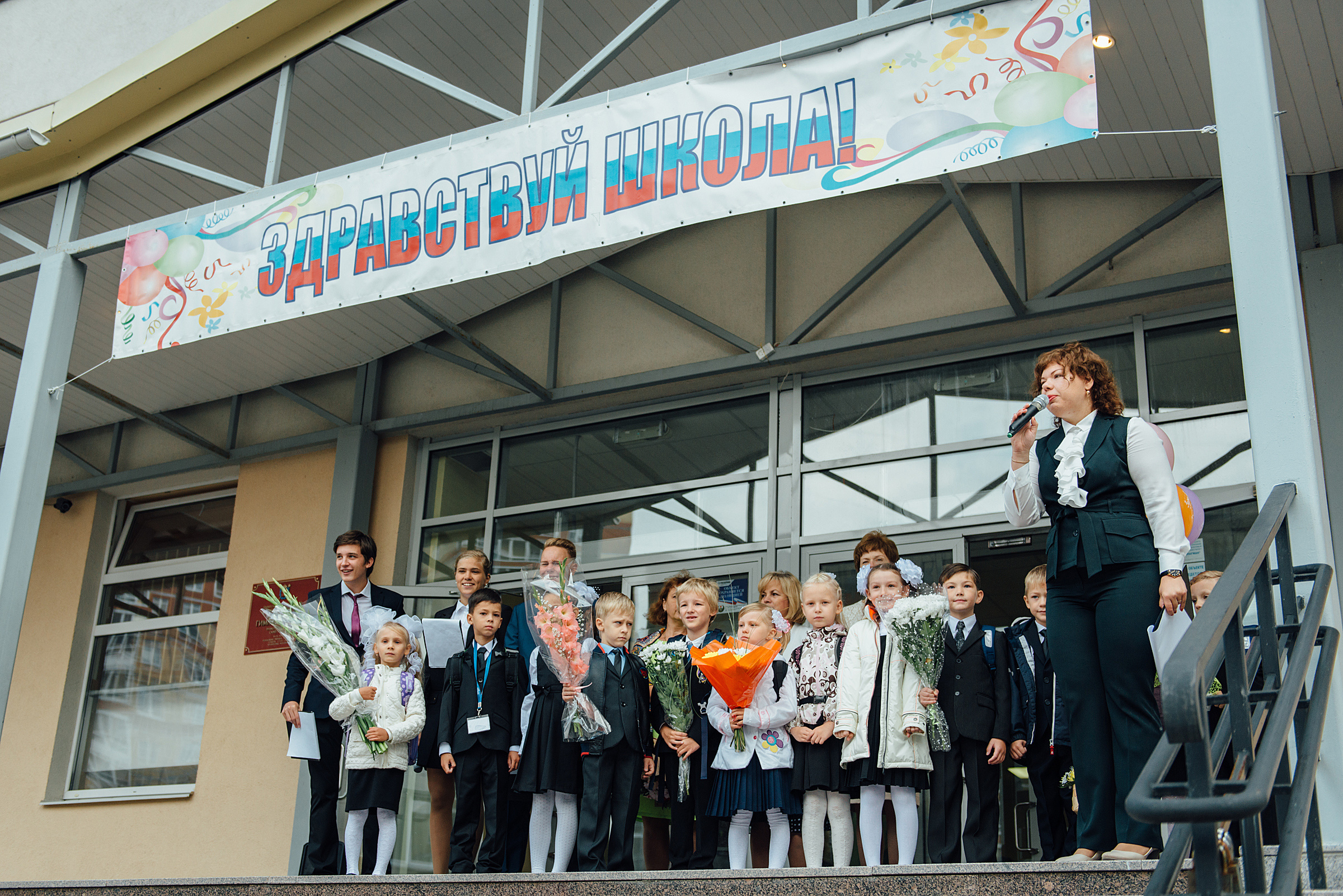 Фотограф на 1-е сентября, фотосъёмка 1-го сентября. Свадебный фотограф в Санкт-Петербурге Венера Ахметова