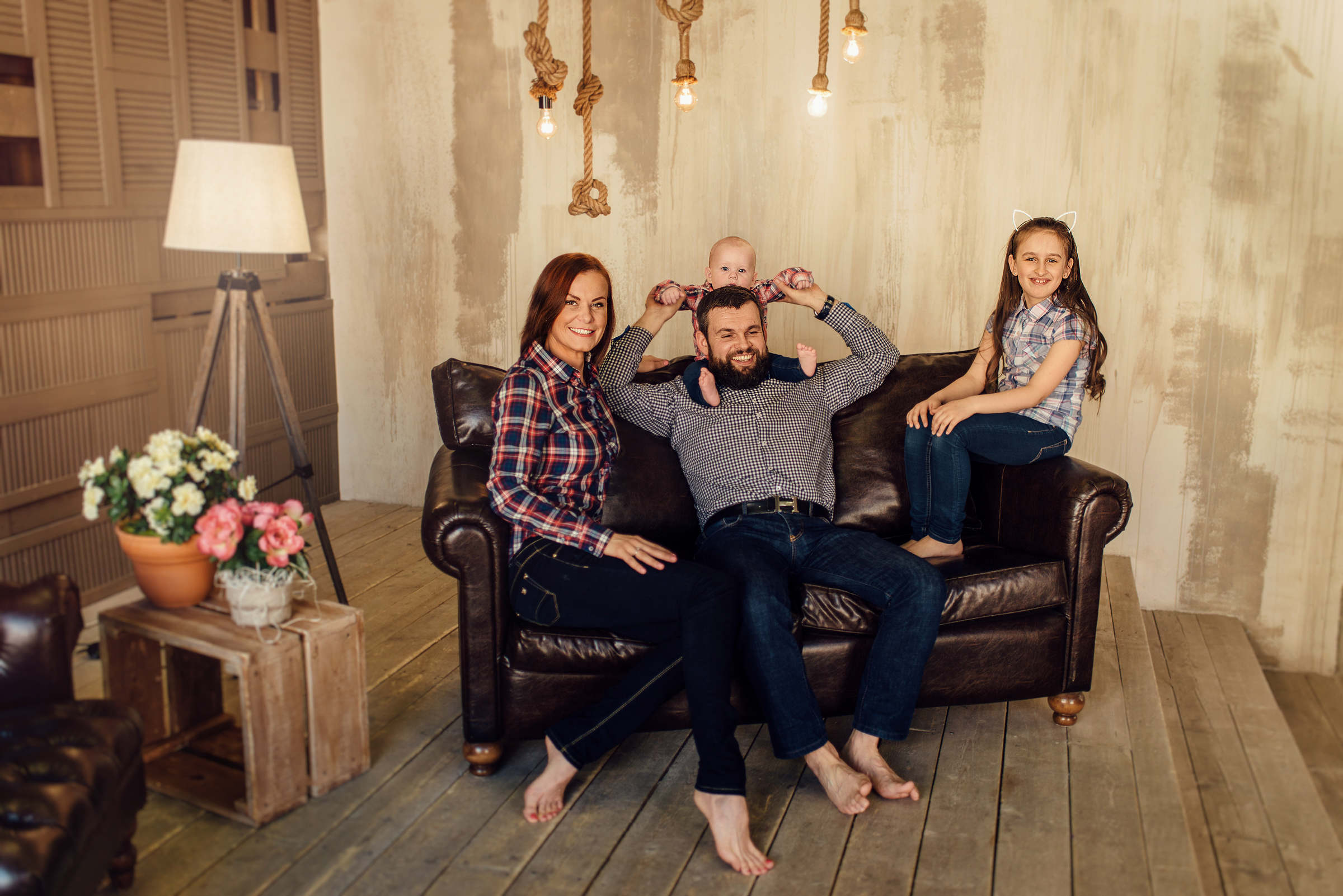 Семейная фотосессия в студии Pavilion. Свадебный фотограф в Санкт-Петербурге Венера Ахметова