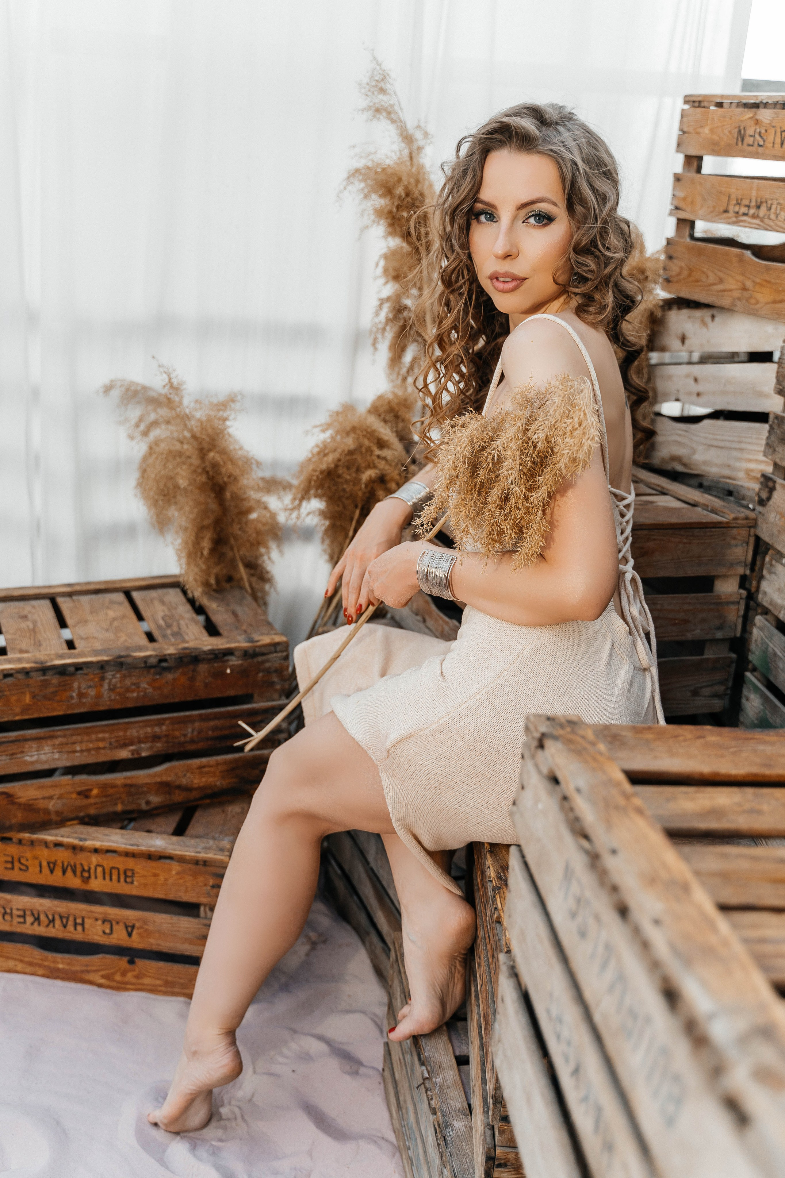 Съемки в интерьере студий. Виктория Алпеева — фотограф по любви