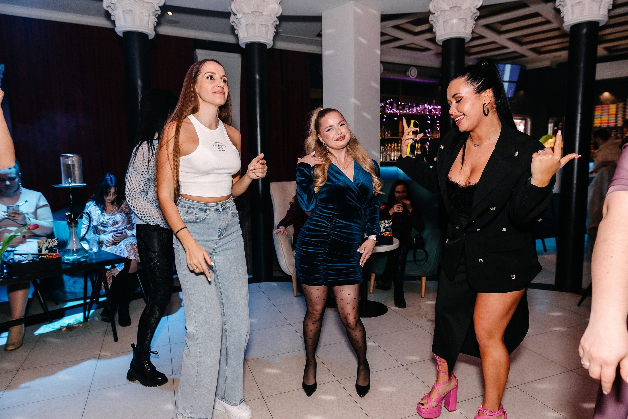 8 марта в лаунж-баре Major 2024. Свадебный, семейный и детский фотограф в Калининграде Елена Кравцова