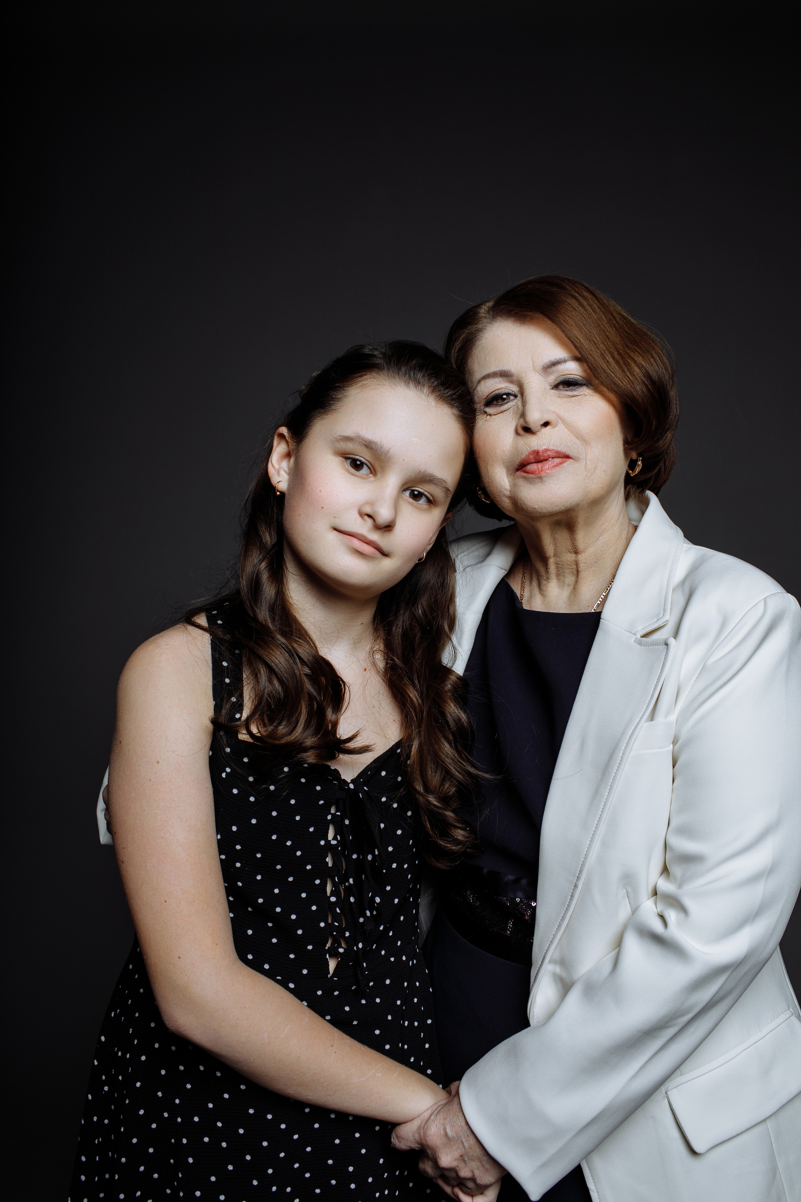 Три поколения женщин