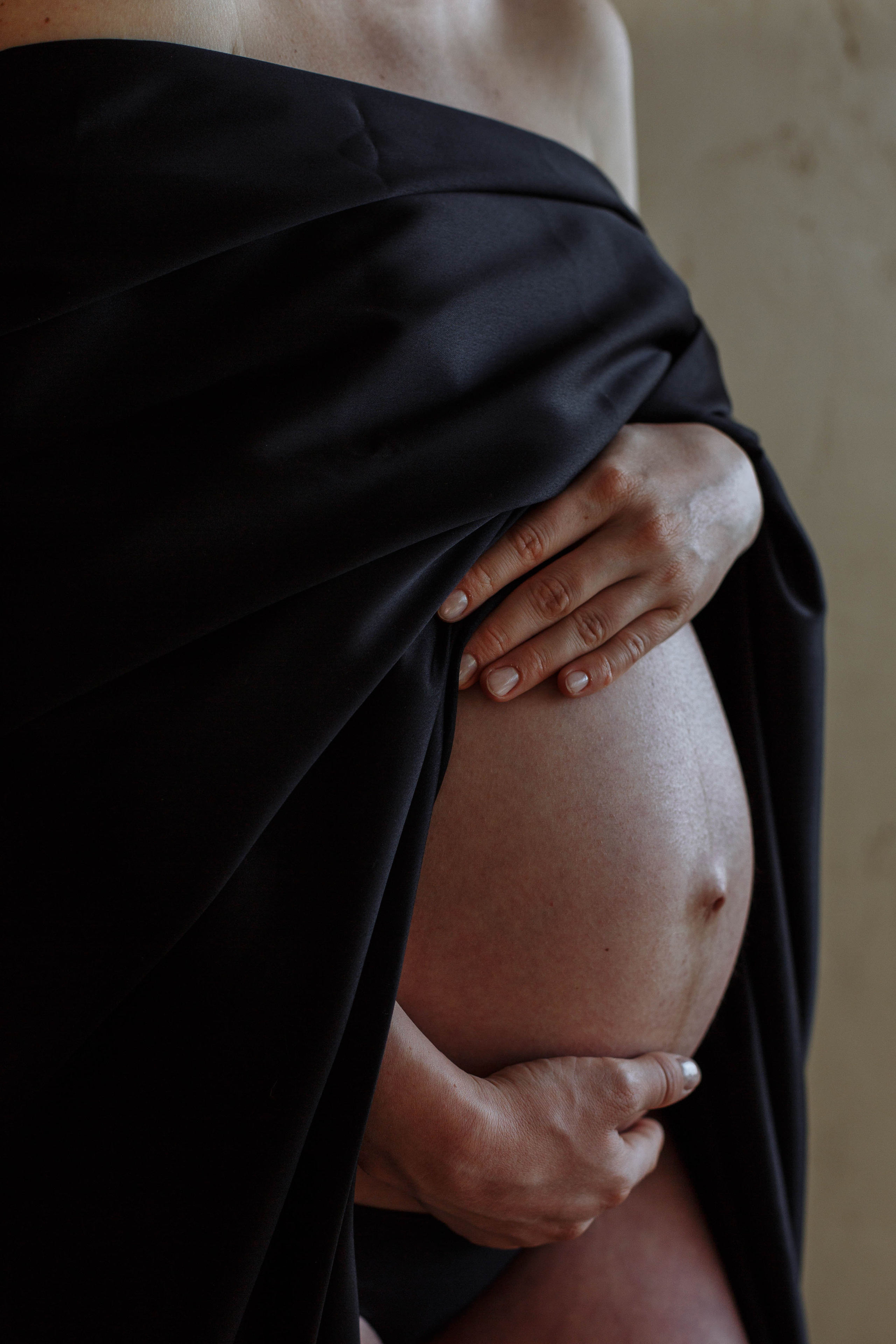 Фотосессия беременности в студии