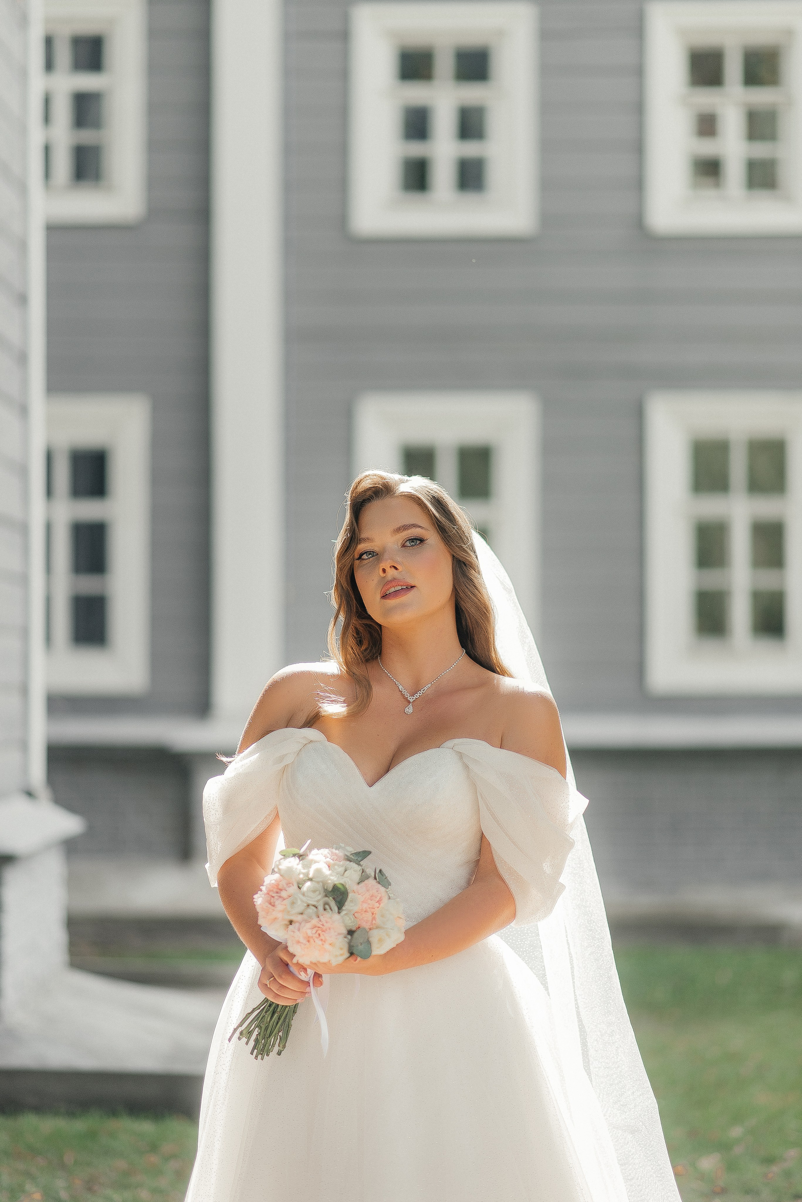 Михаил и Анна. Главная