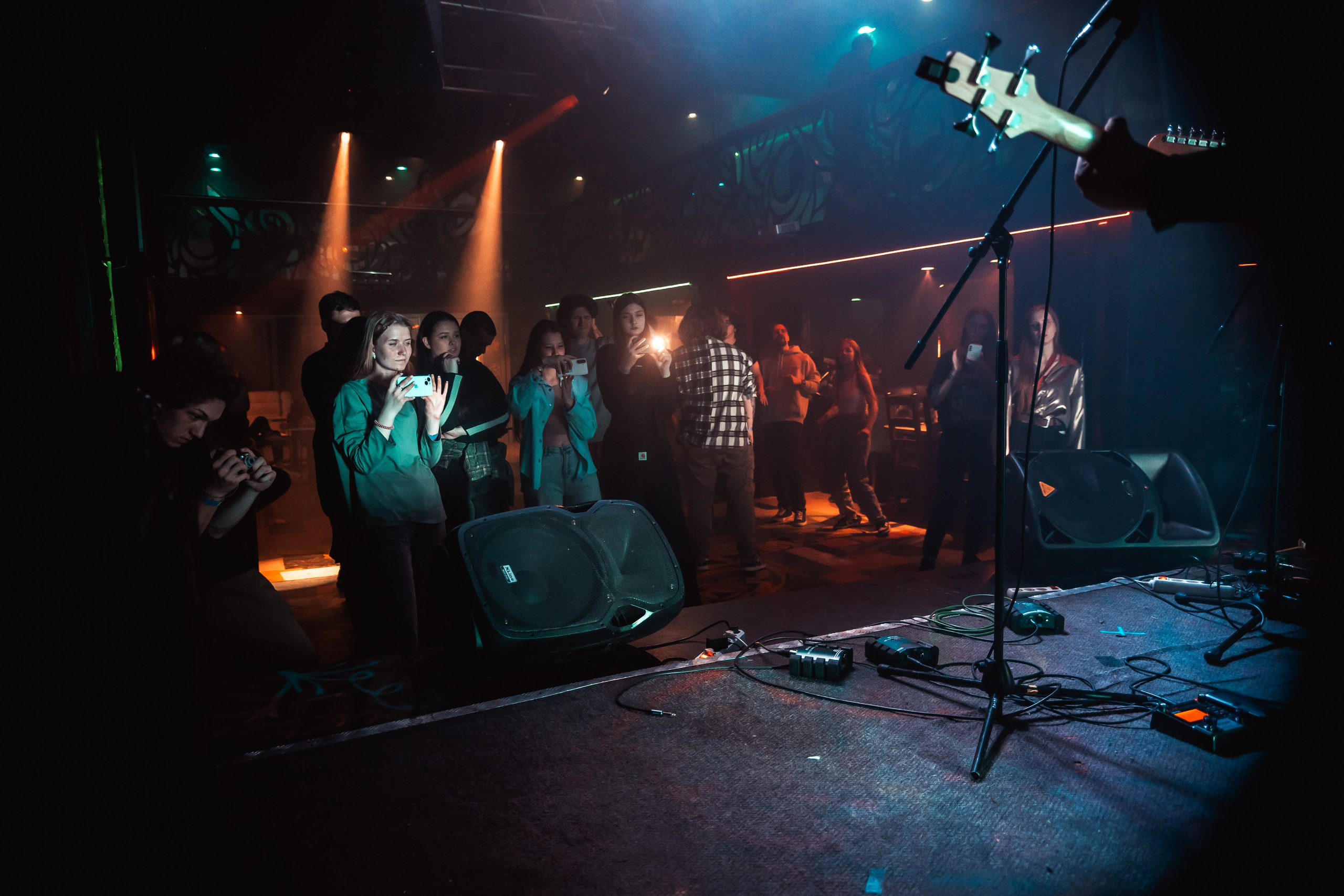 Tihi val. Rock night, 30.05.2025, Эрмитаж. Фотограф Регина Крикунова г. Красноярск