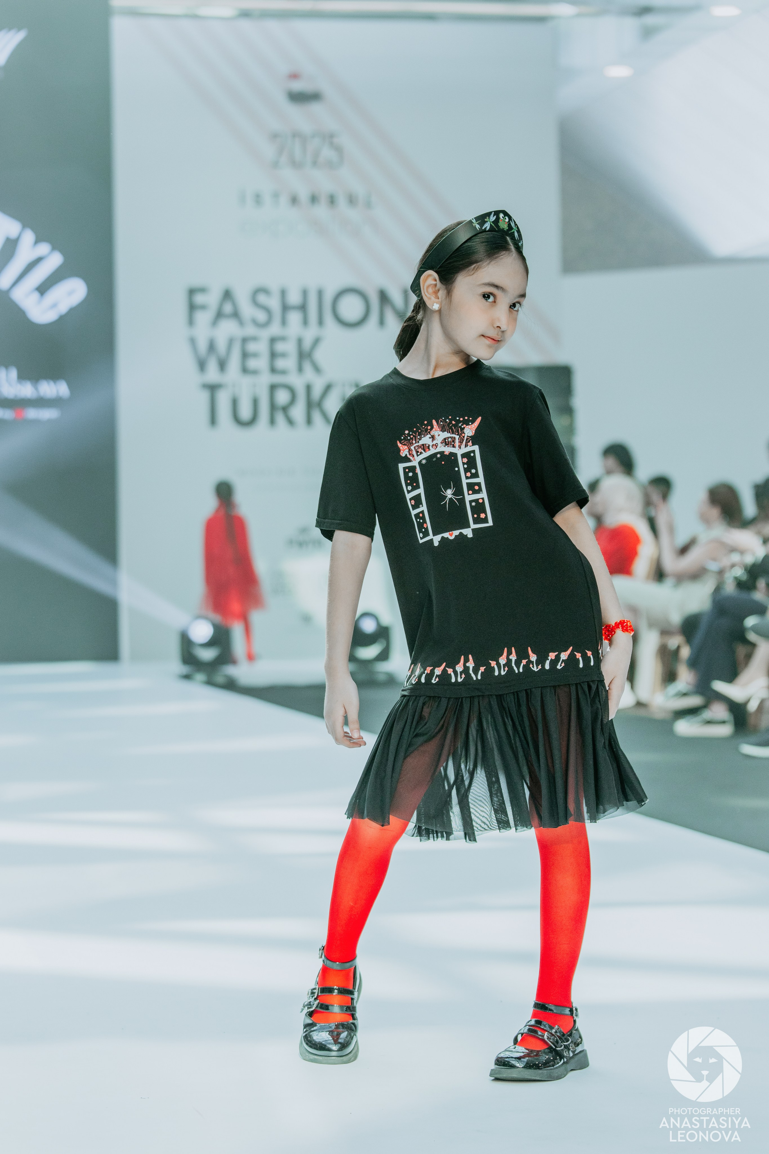 Fashion Week Türkiye [spring, 2025]. Anastasia Leonowa