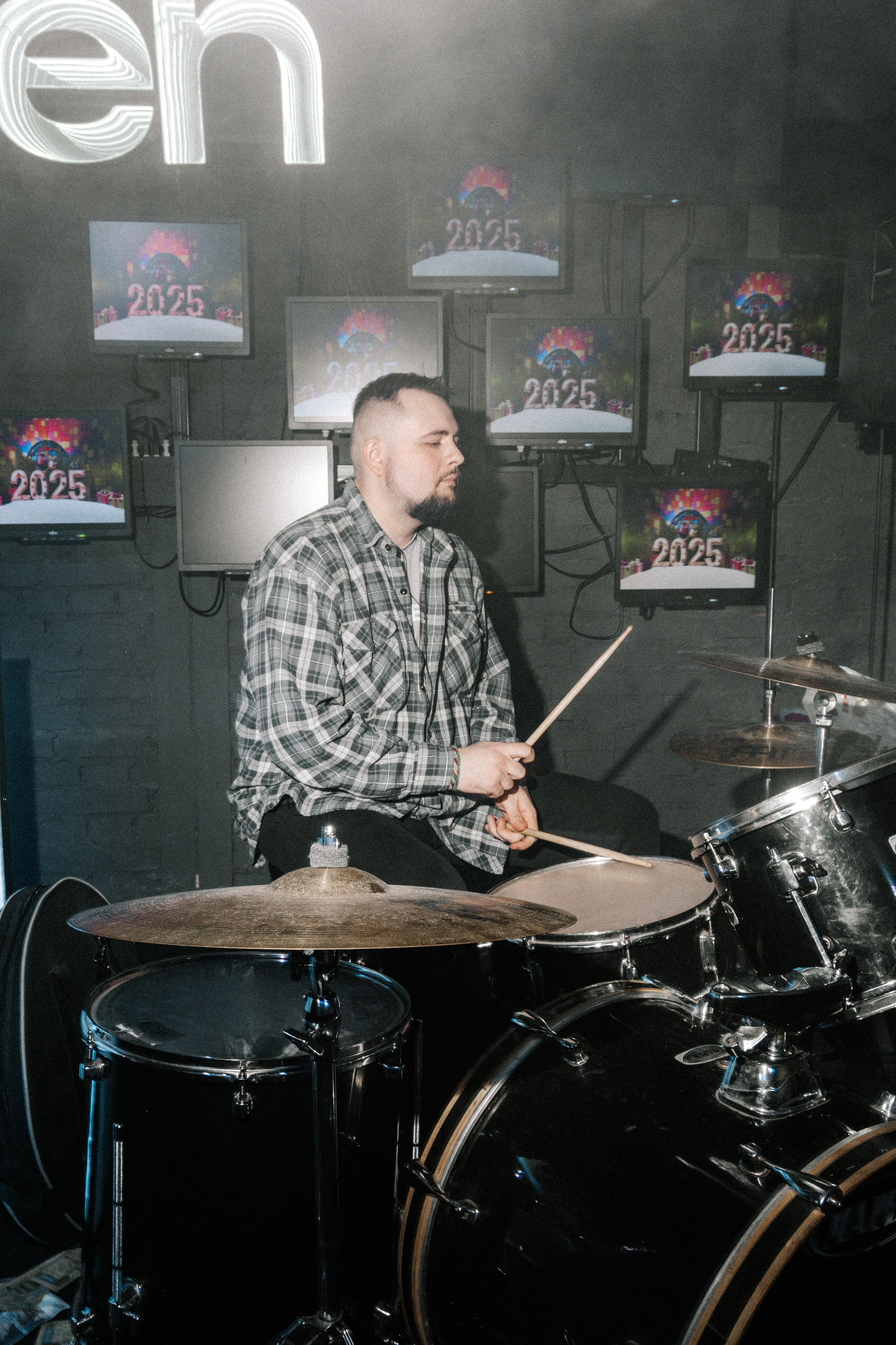 SEVEN bar — New Year