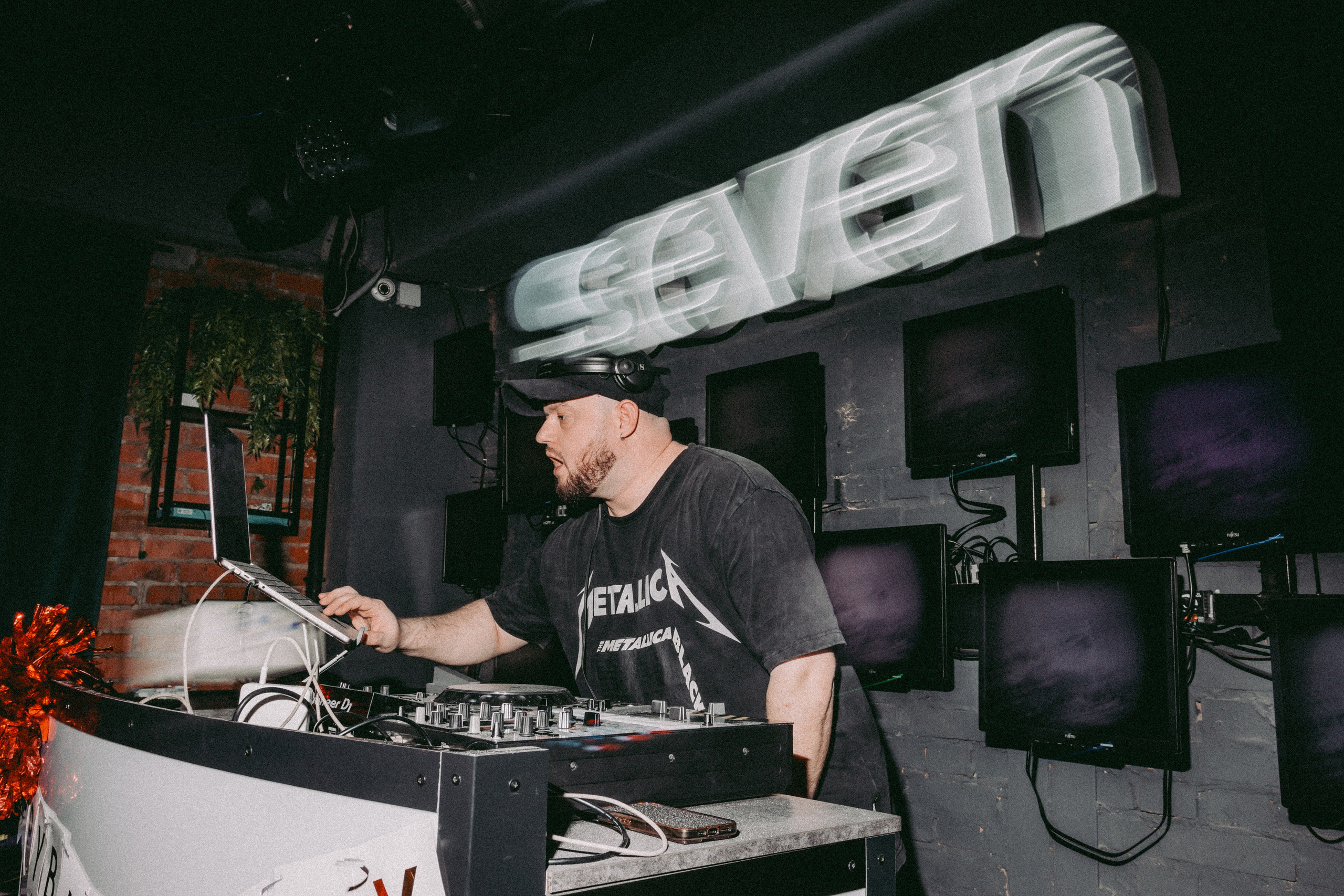 ДР SEVEN бар | 1год