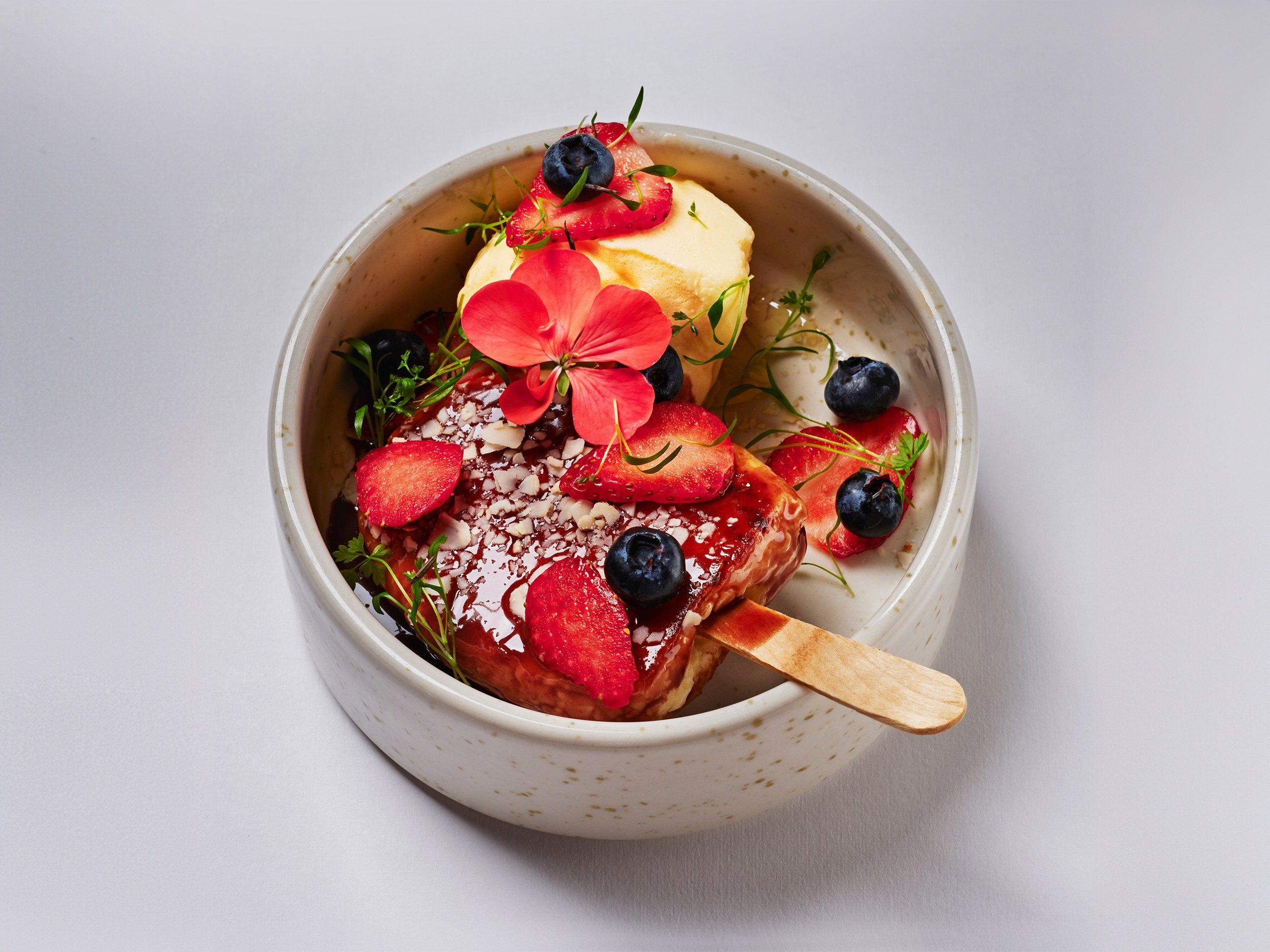 Anton DAS — a photographer and videomaker based in Phuket, Thailand