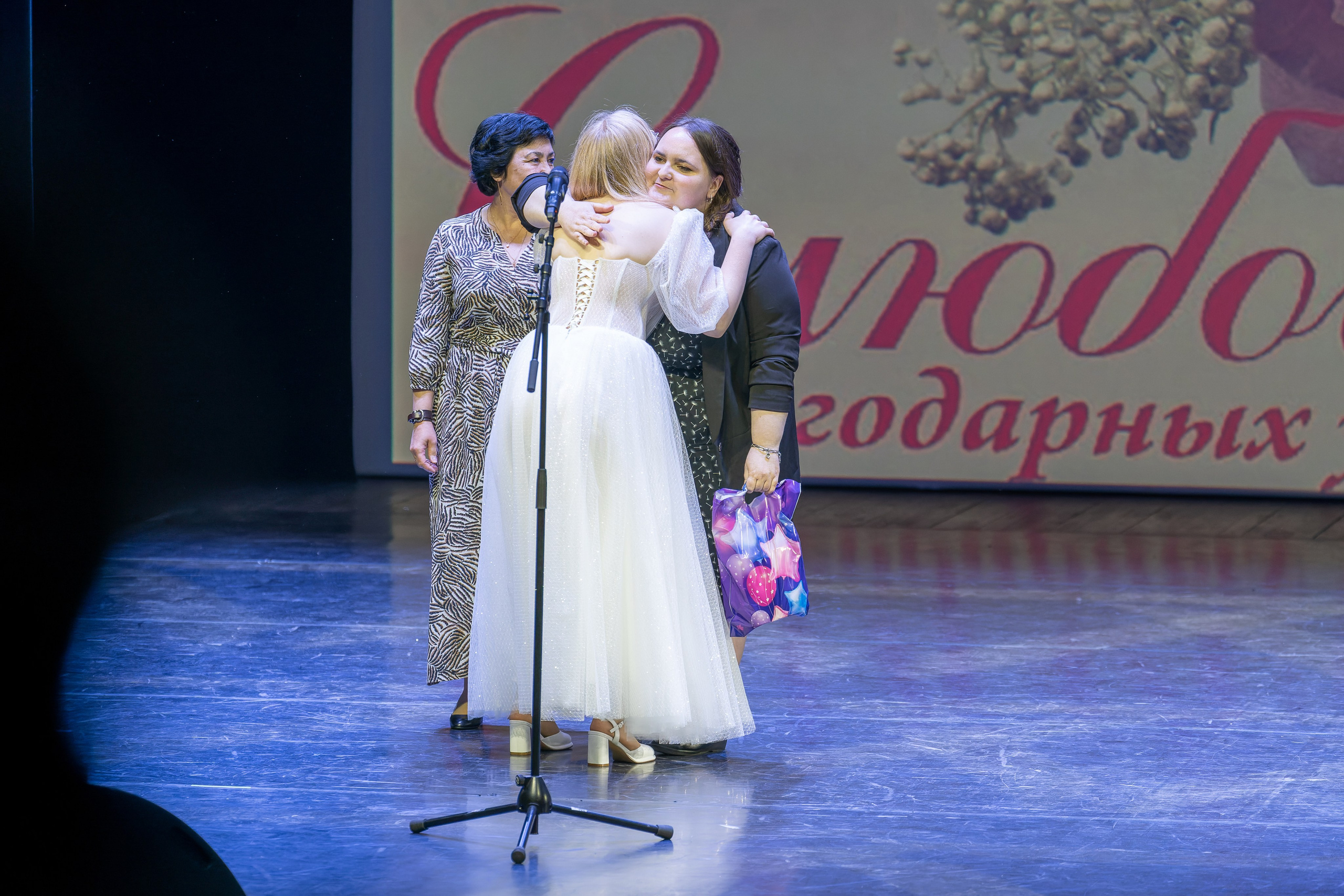 Съёмка на выпускной в школе 1155. «Студия DRONAVT`s» — видеосъёмка и фотография г. Москва