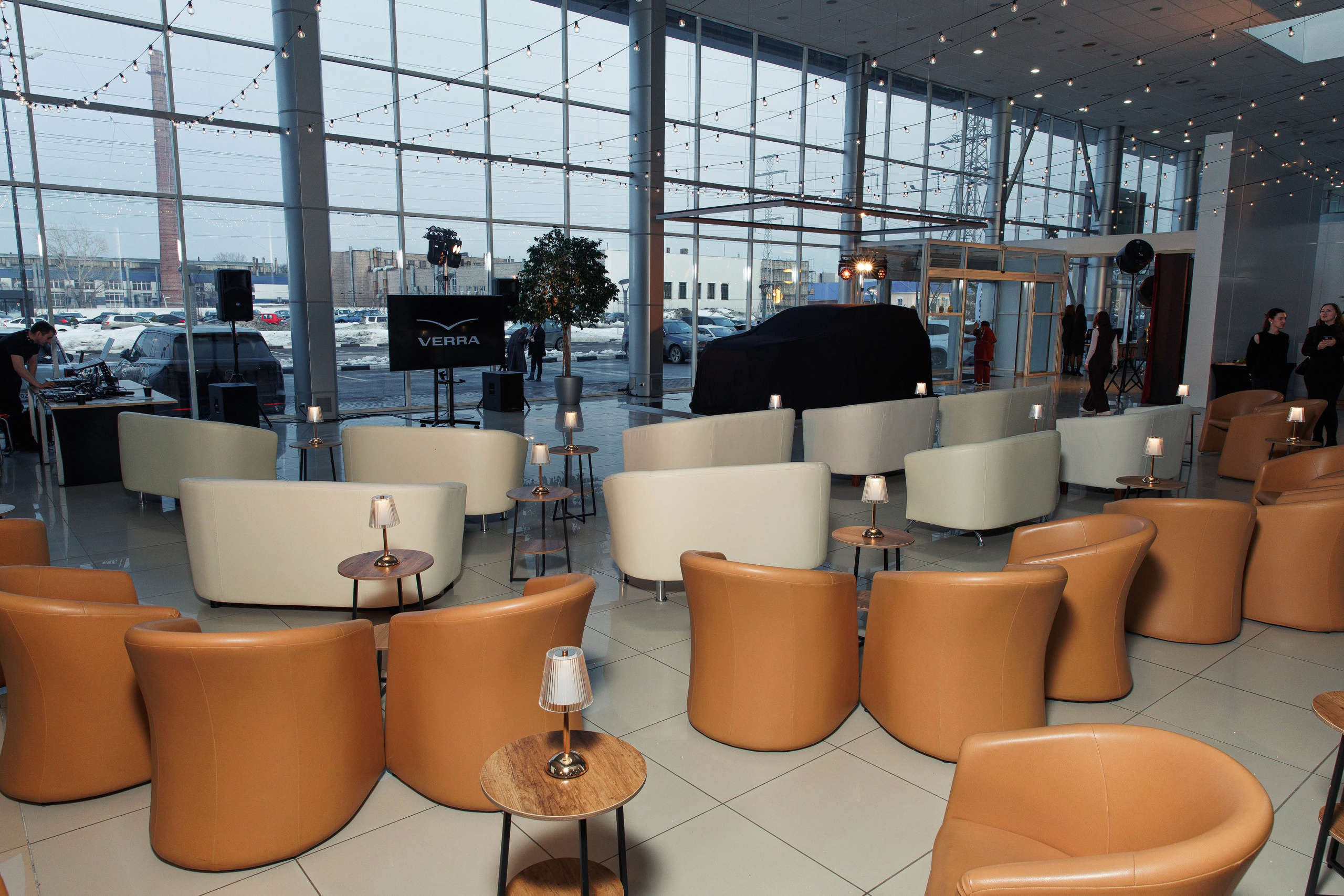 Презентация новой Toyota RAV4. Репортажный и свадебный фотограф в Уфе Павел Кожевников