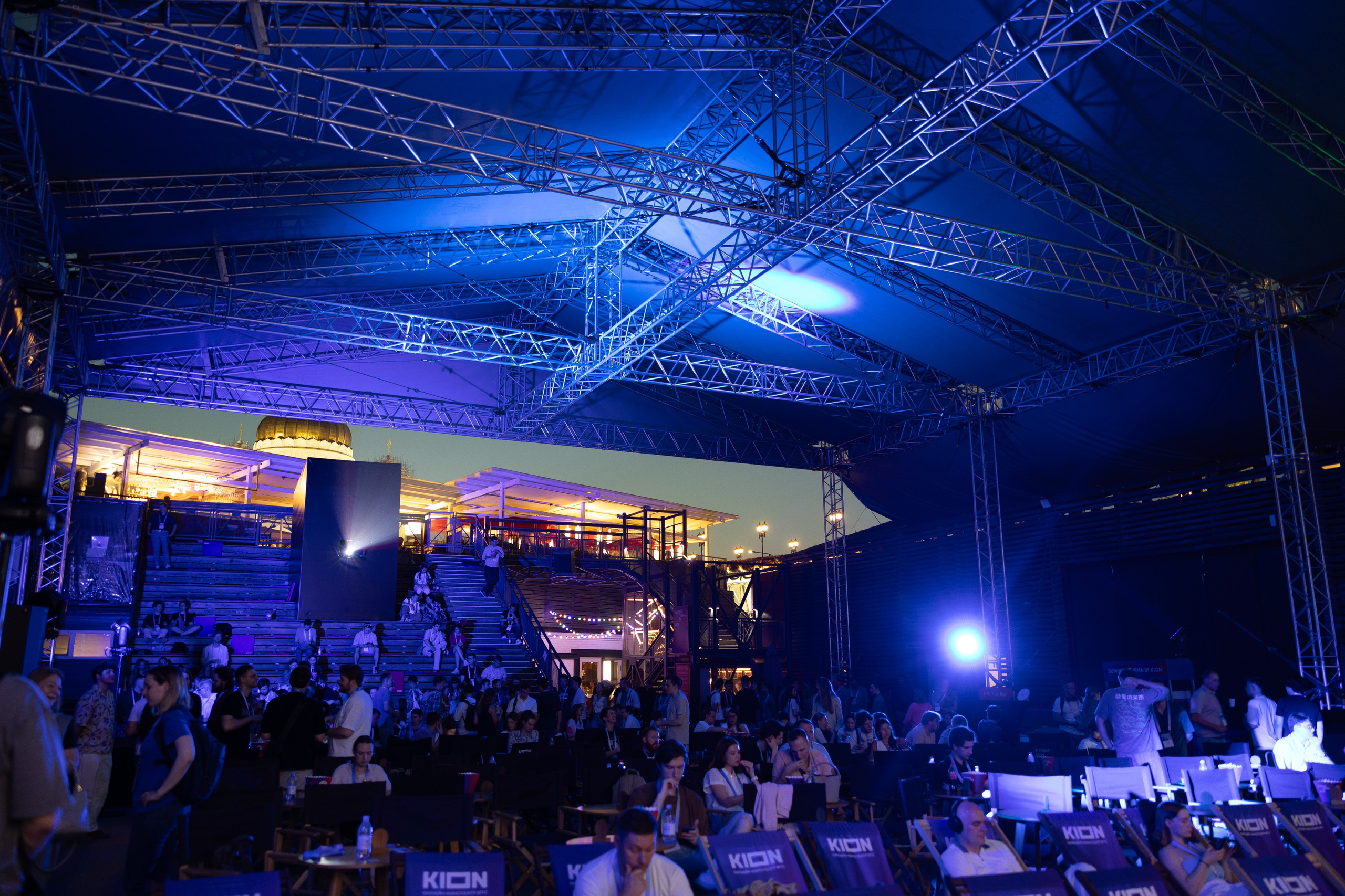 MTC TRUE TECH by Cinema. Свадебный фотограф | Москва