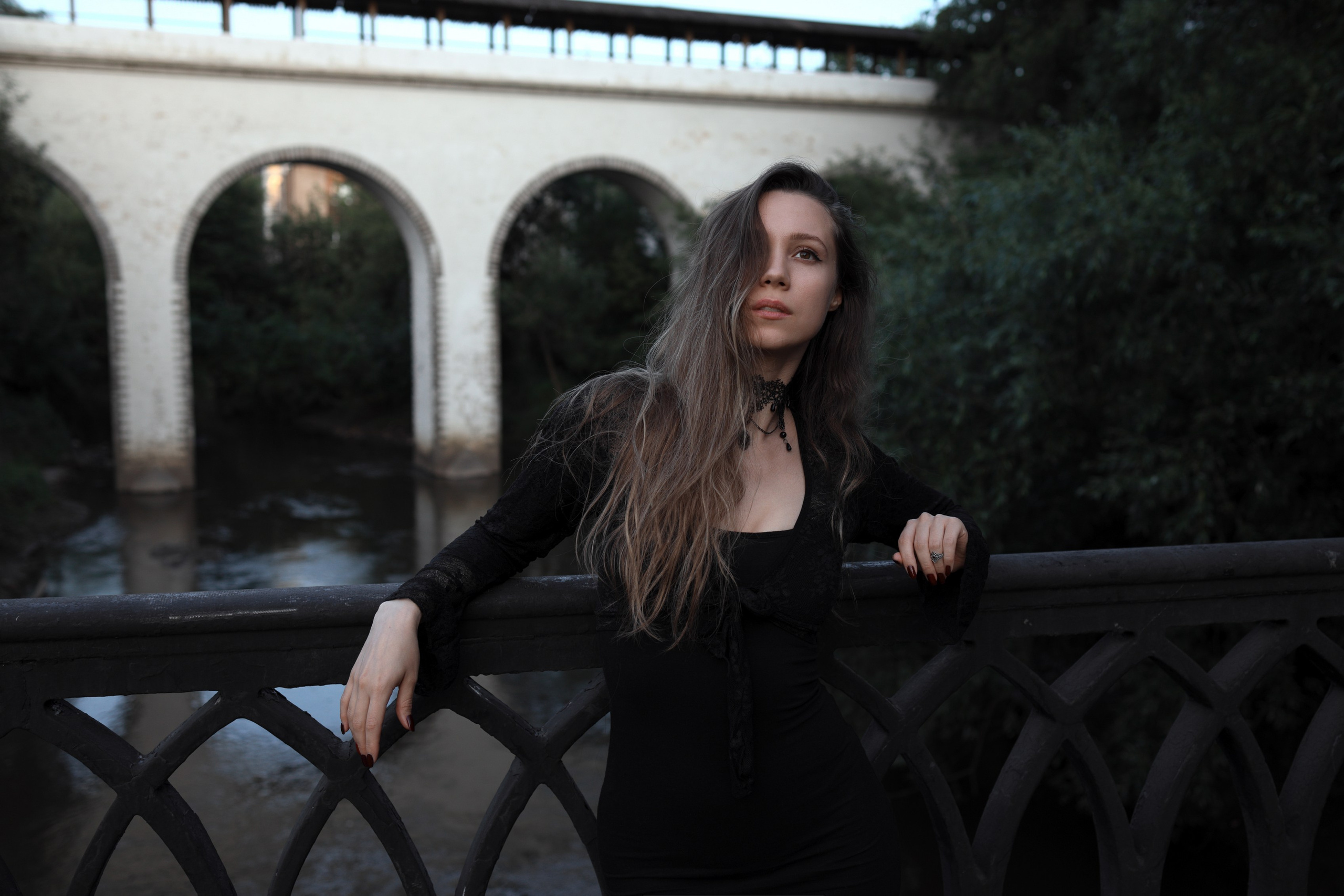 Becareful she has fangs/Aqueduct. Арт-фотограф. Coffelisk