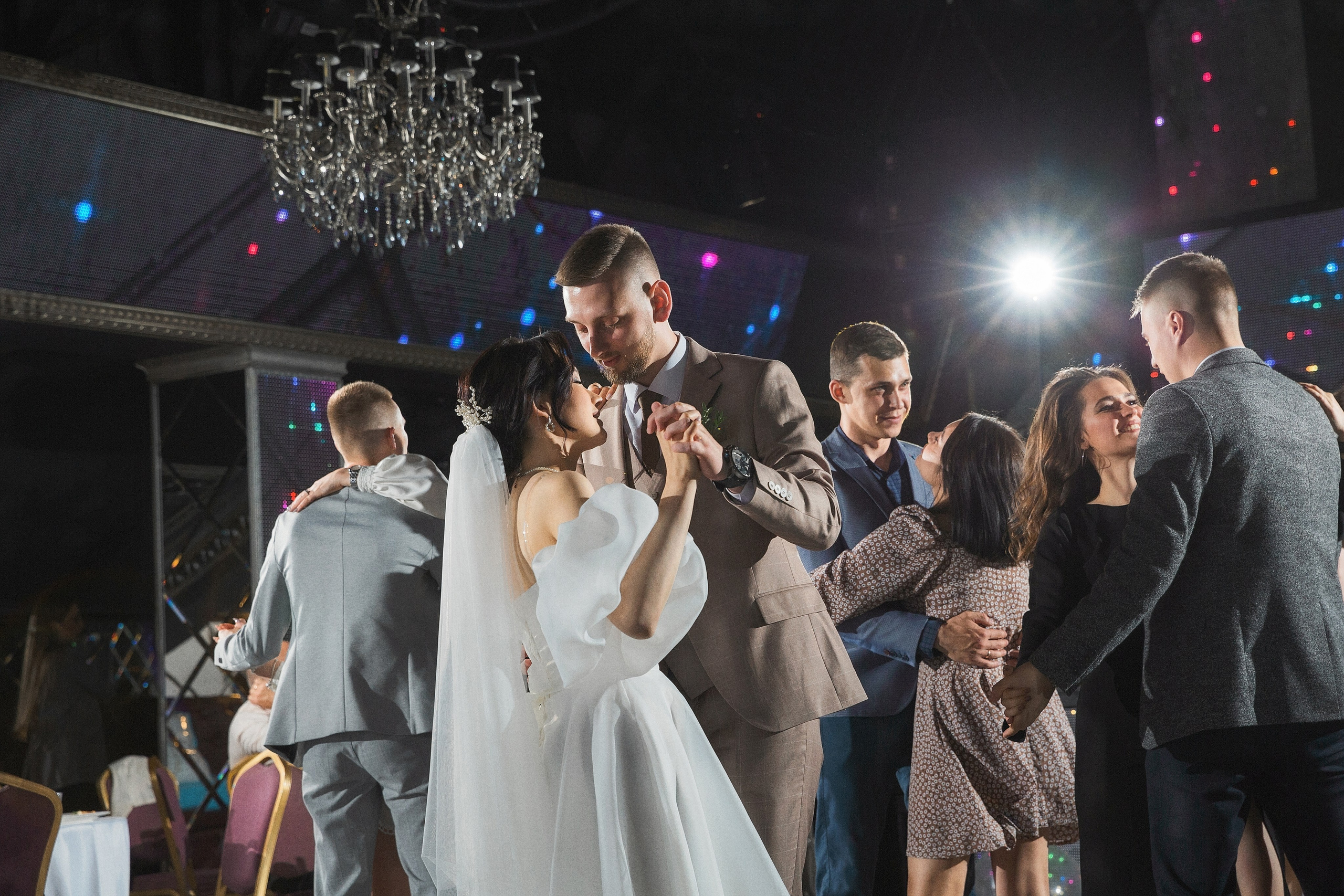 Иван и Веолетта. Свадебный и семейный фотограф в Иркутске Александр Цыганков