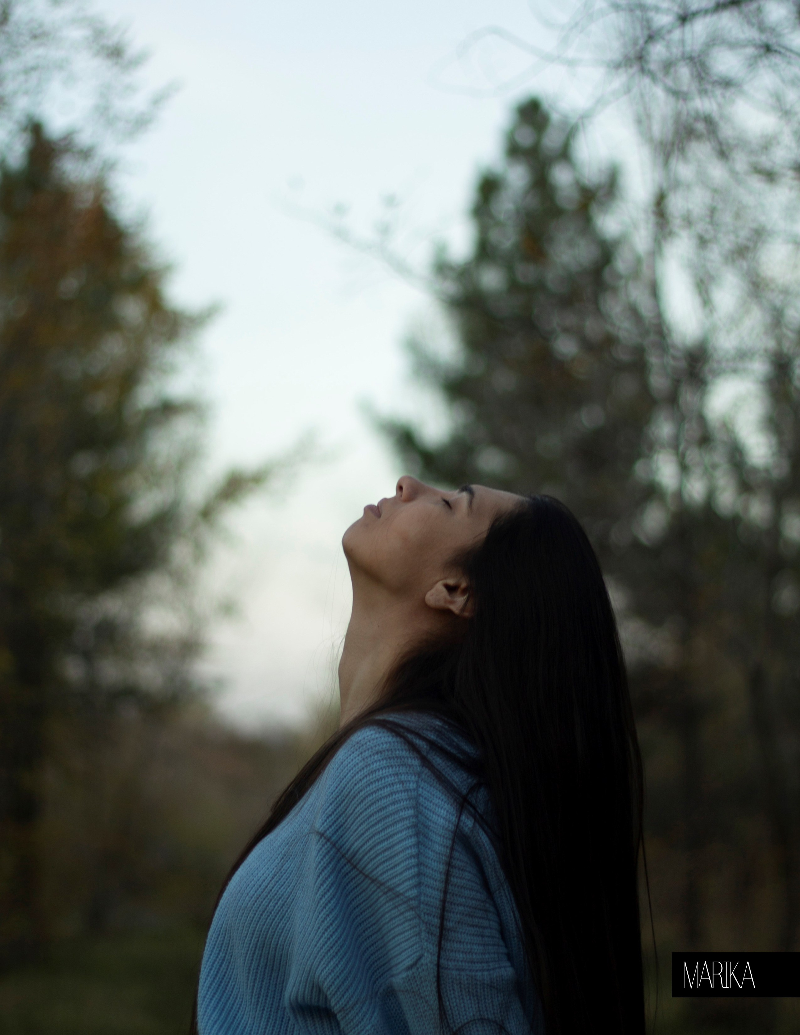 Юля в парке