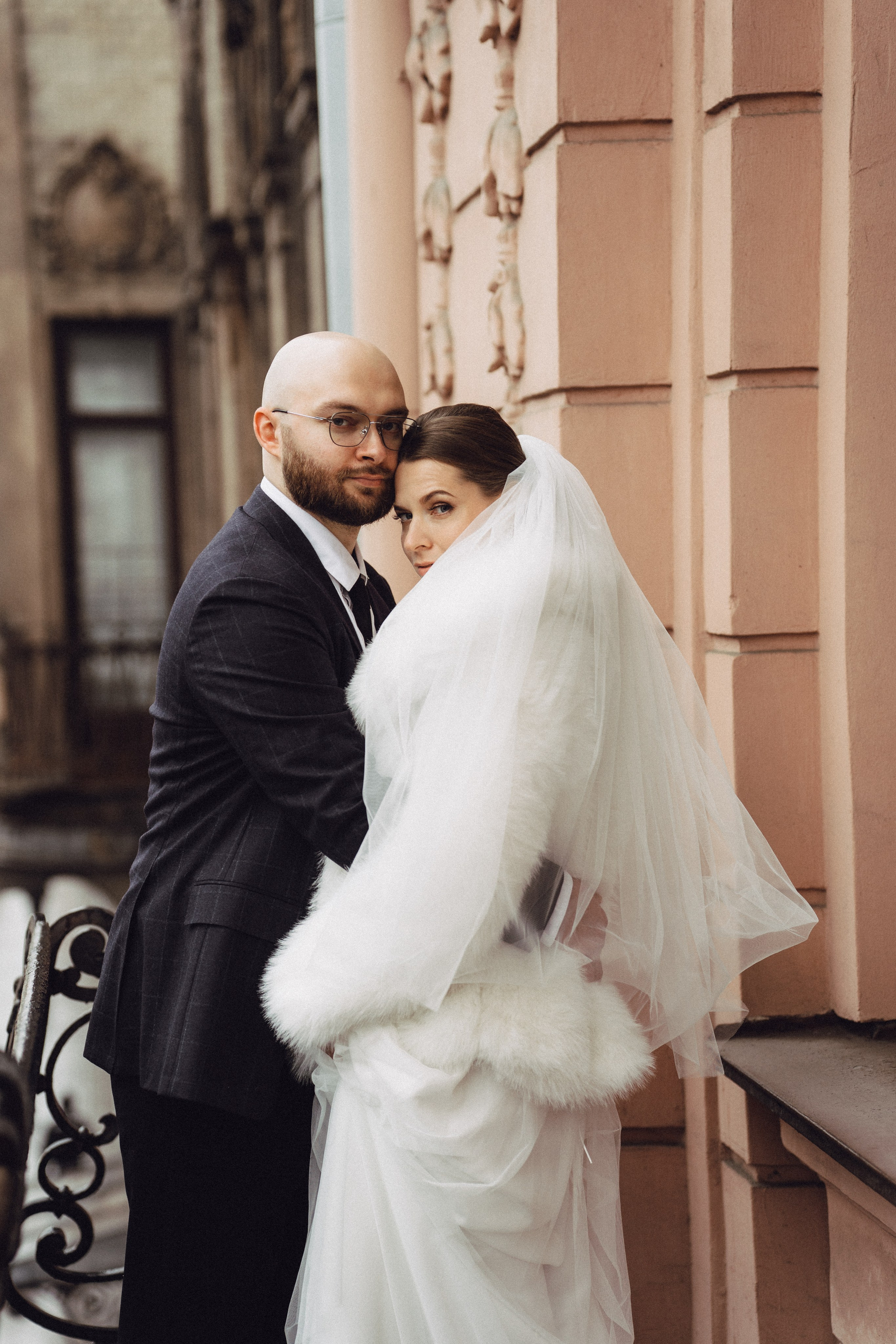 СВАДЕБНАЯ СЬЕМКА ВО ВТОРОМ ДВОРЦЕ (ДЕКАБРЬ) ТАКЖЕ СЬЕМКА В СТУДИИ НА ЧЕРНЫШЕВСКОЙ. Профессиональный фотограф, Санкт-Петербург — Виктория Богомолова