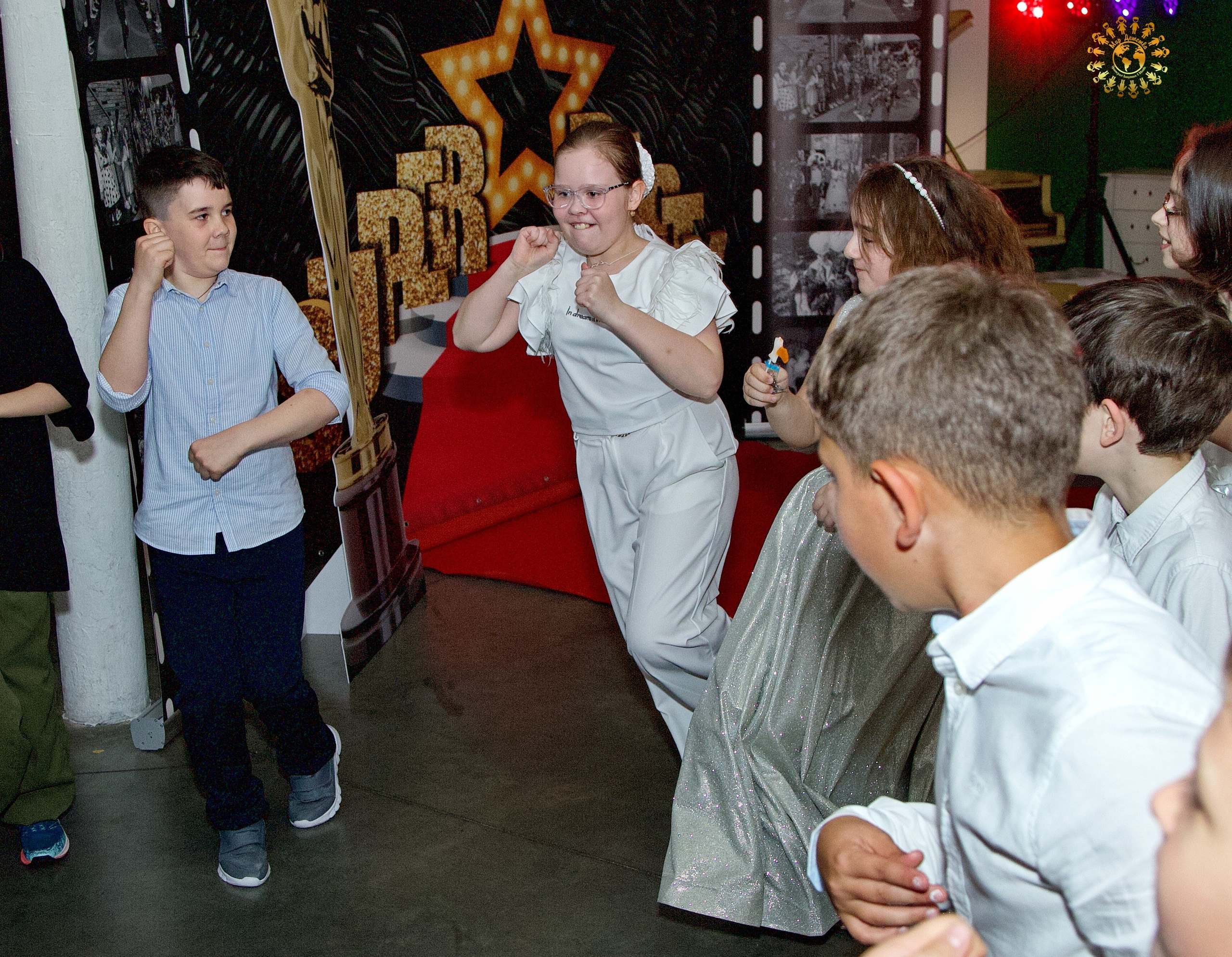 Выпускной 2023 (4-й класс, ММШ). Клуб Royal. Москва. Репортажная съемка в Москве и области. Анималистика