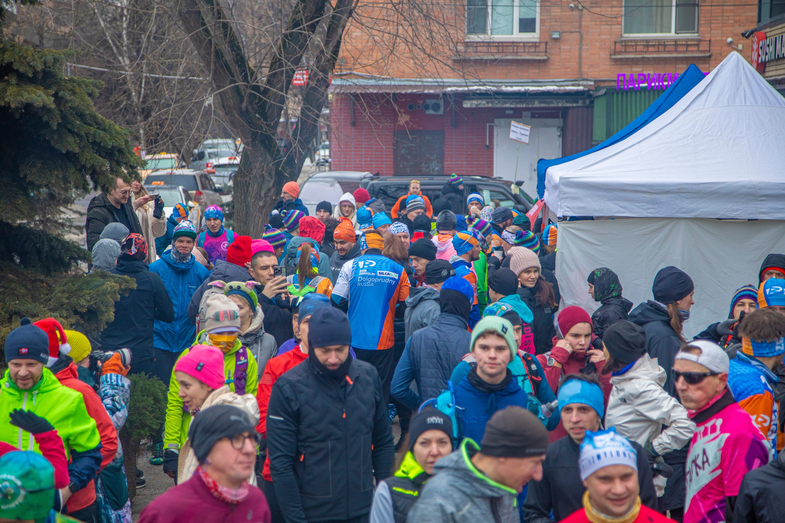 Марафон у дома, этап Химки 22.12.24. Фотограф Сергей Ловкий