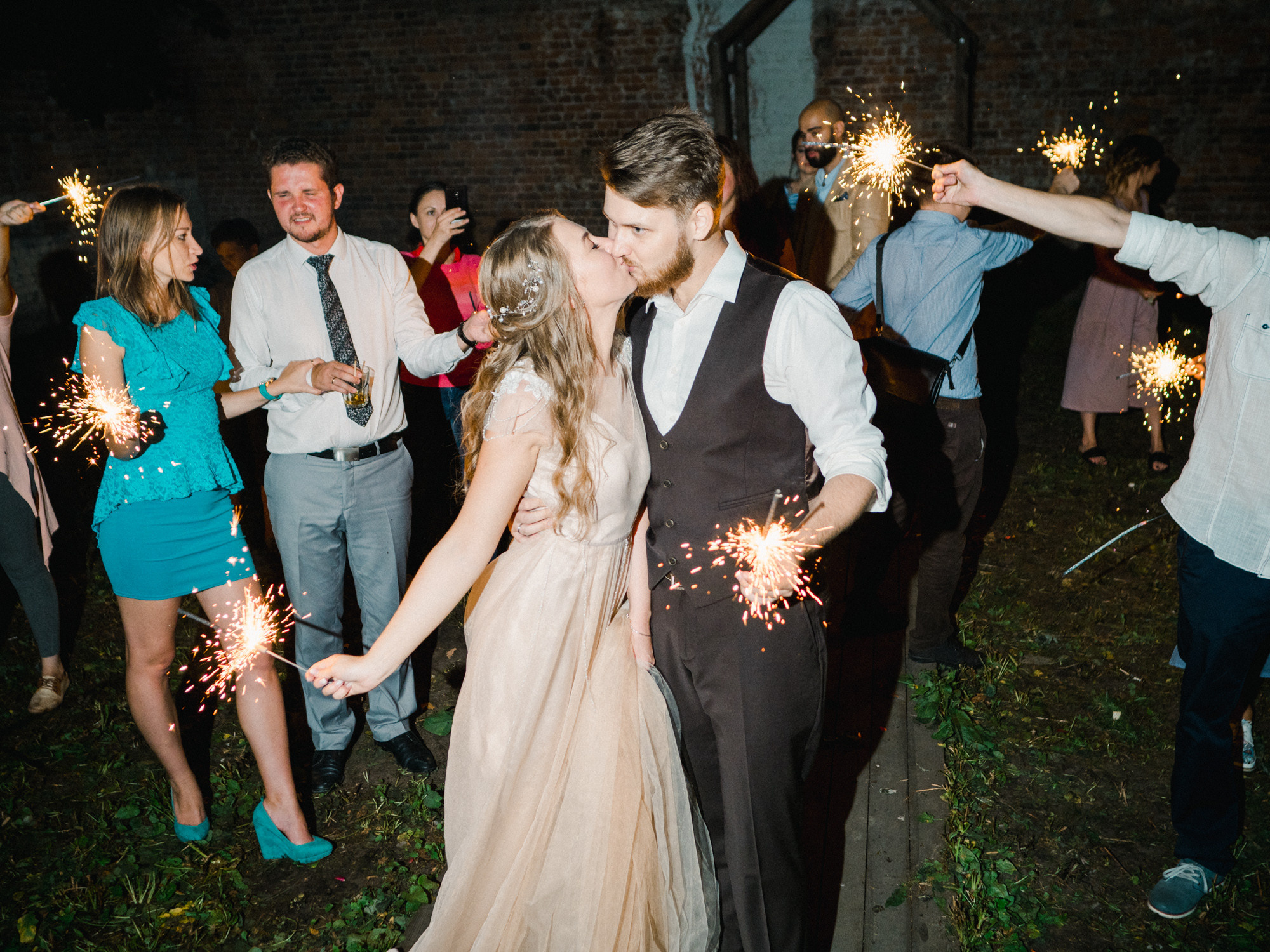 Свадебный фотограф и семейный фотограф в Санкт-Петербурге Вик Патюков. Фотограф и видеограф Виктор Пати