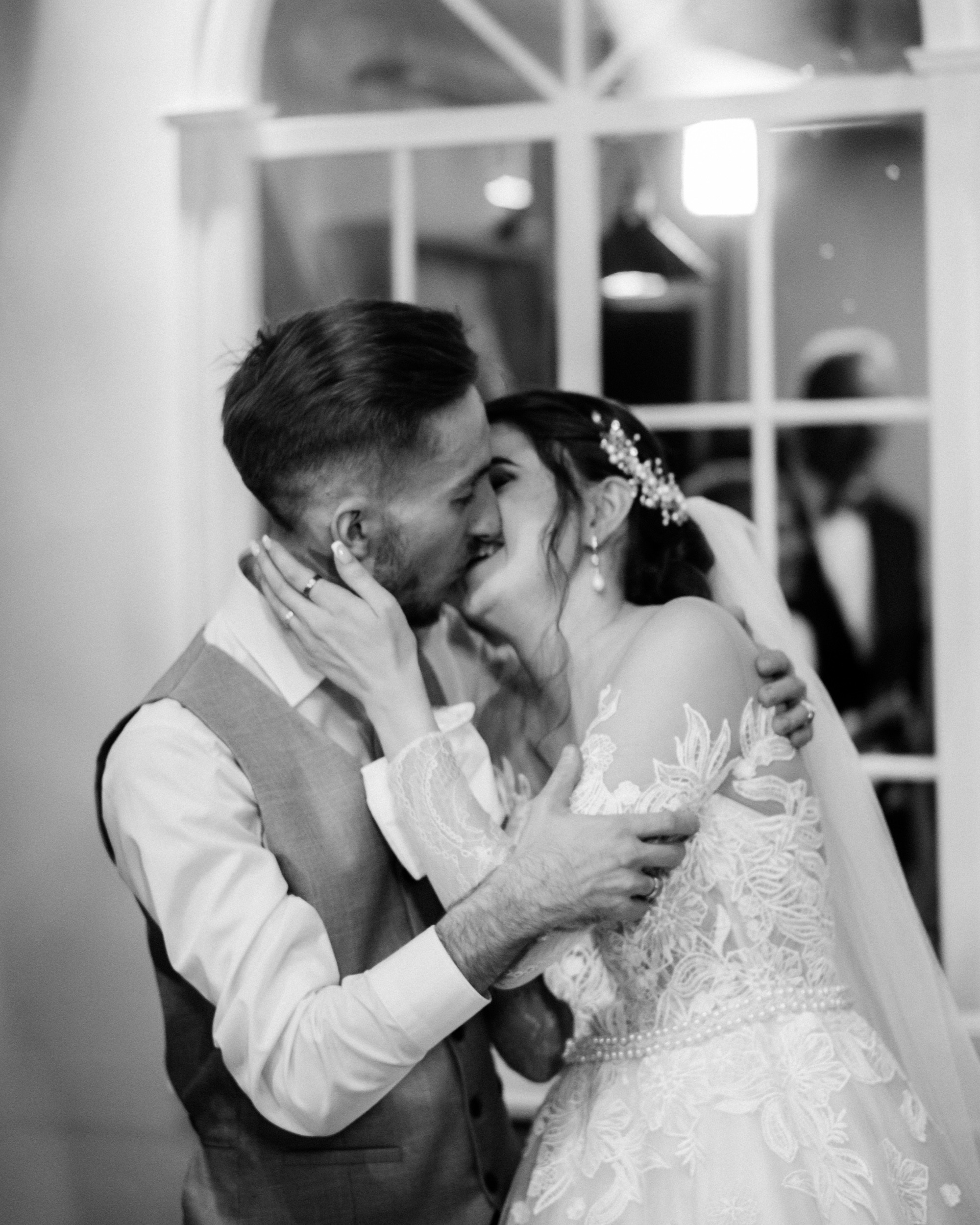 Свадебный фотограф и семейный фотограф в Санкт-Петербурге Вик Патюков. Фотограф и видеограф Виктор Пати