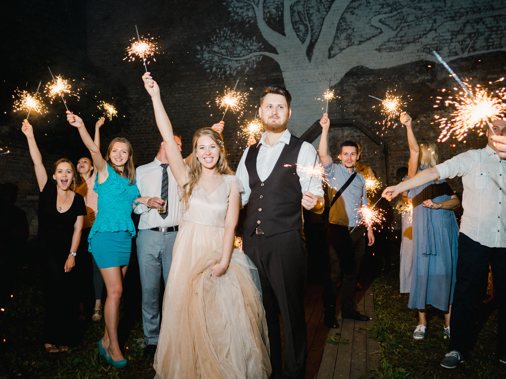 Свадебный фотограф и семейный фотограф в Санкт-Петербурге Вик Патюков. Фотограф и видеограф Виктор Пати